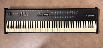 Alesis QS8, beg 