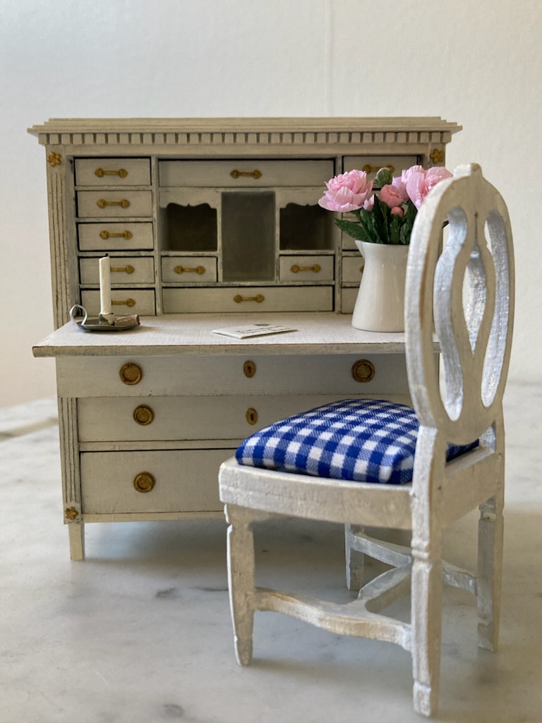 Chiffonjé, svensk design - byggsats Alison Davies - 5