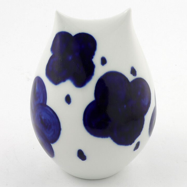 Sylvia Leuchovius (1960s) White Owl with Hand-Painted Blue Decor 14 cm (4)