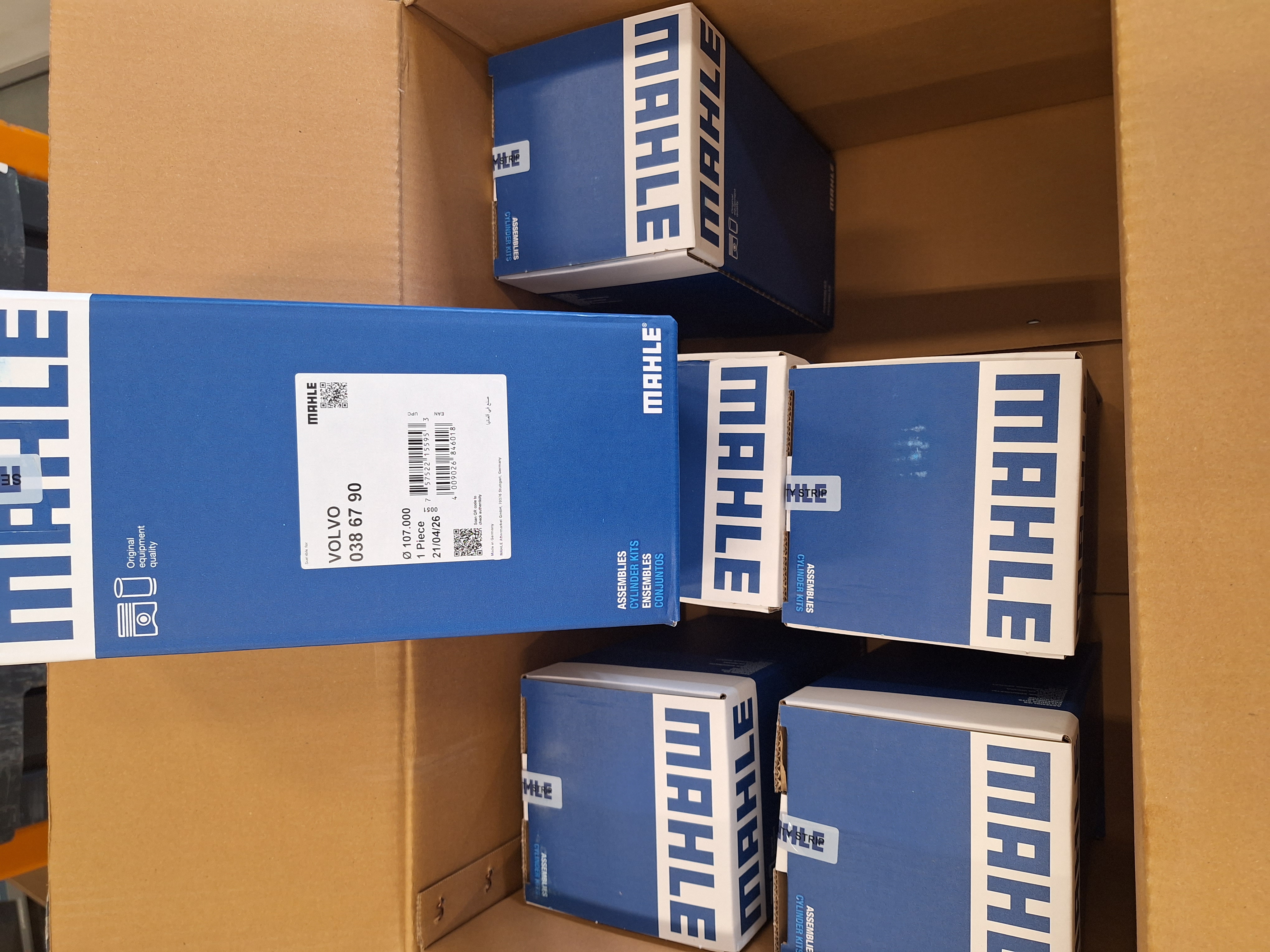 Cylinder liner kit
