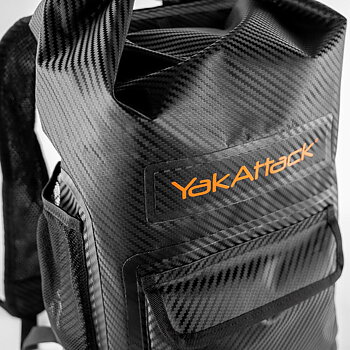Yakattack 20L Roll-Top Drybag with Air Valve - Svart