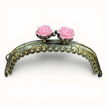 Portmonnäknäppe med rosa rosor