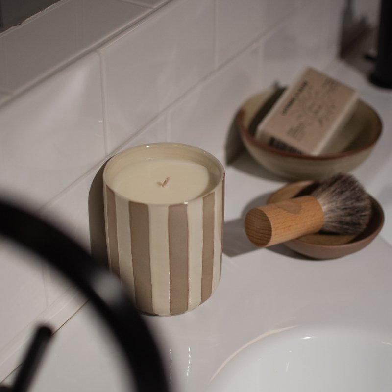 Doftljus BURN Beige/Vit  Rand