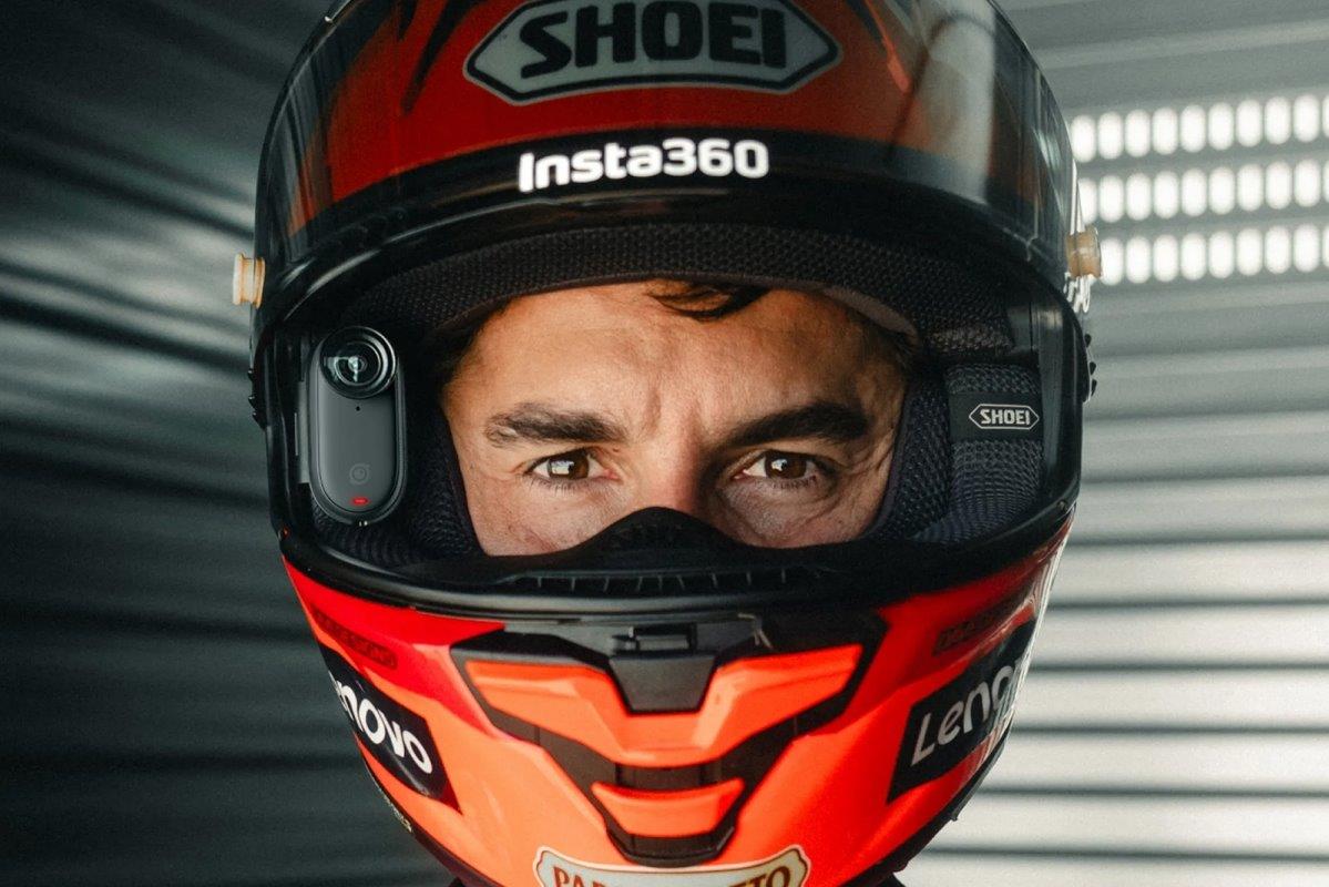 Insta360 GO 3S 128 GB Motorcycle In-Helmet POV Bundle - 6