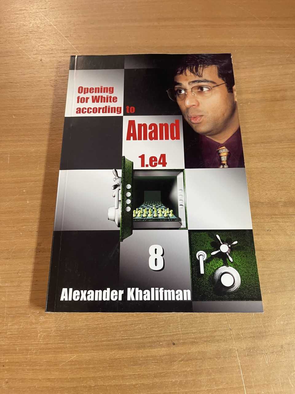 Antikvariskt - Opening for White according to Anand 1.e4 Book 8