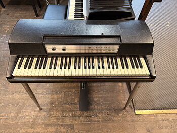 Wurlitzer 200a, beg 