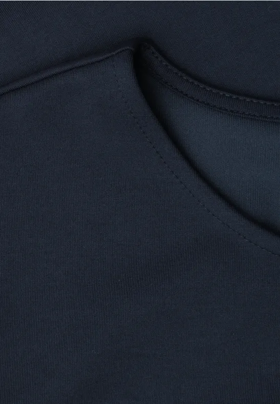 Shirt with volant bottom Darkest Blue Marinblå top med volang