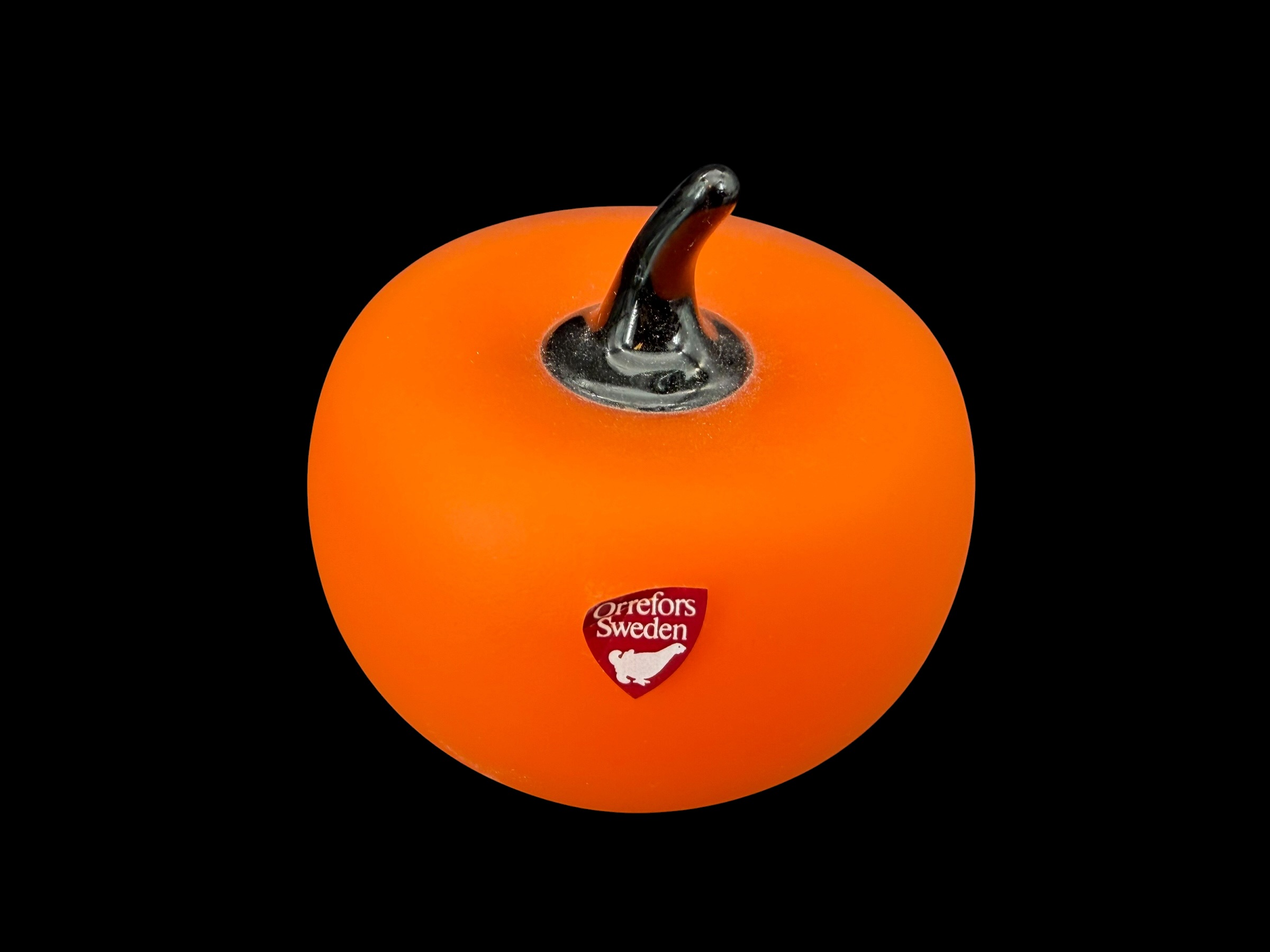 Orrefors  “Apple” by Anne Nilsson, Figurine - 2