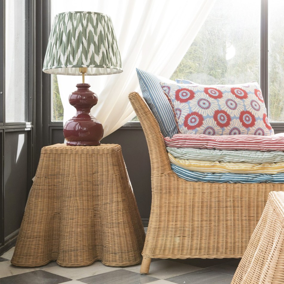 Scallop Rattan Sidobord