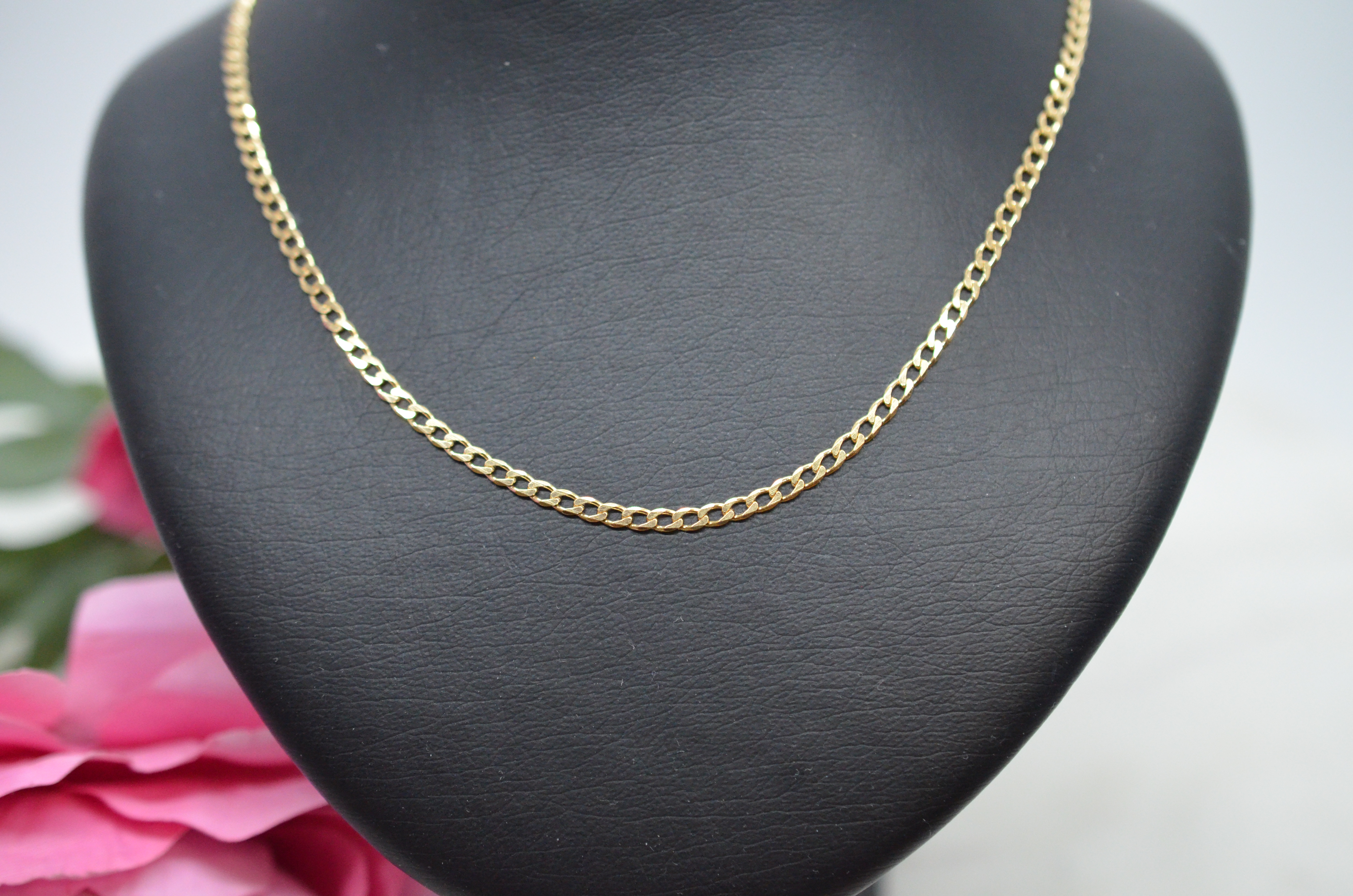 Secondhand 18k open-link necklace