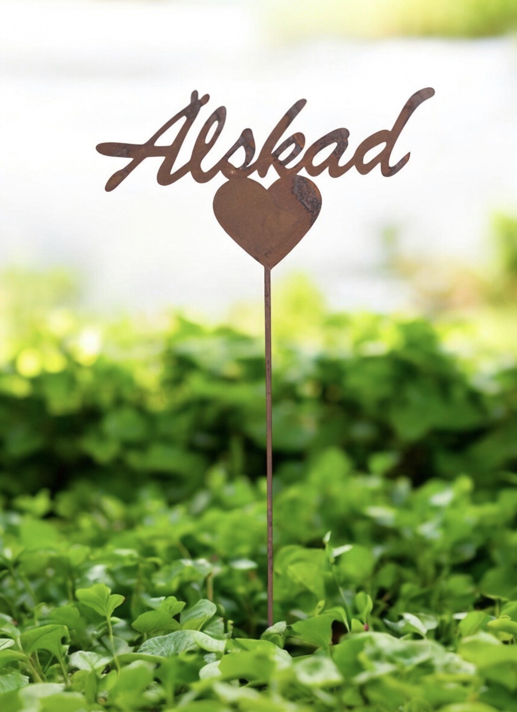 Heart on a stick – Beloved/Älskad – Grave decoration