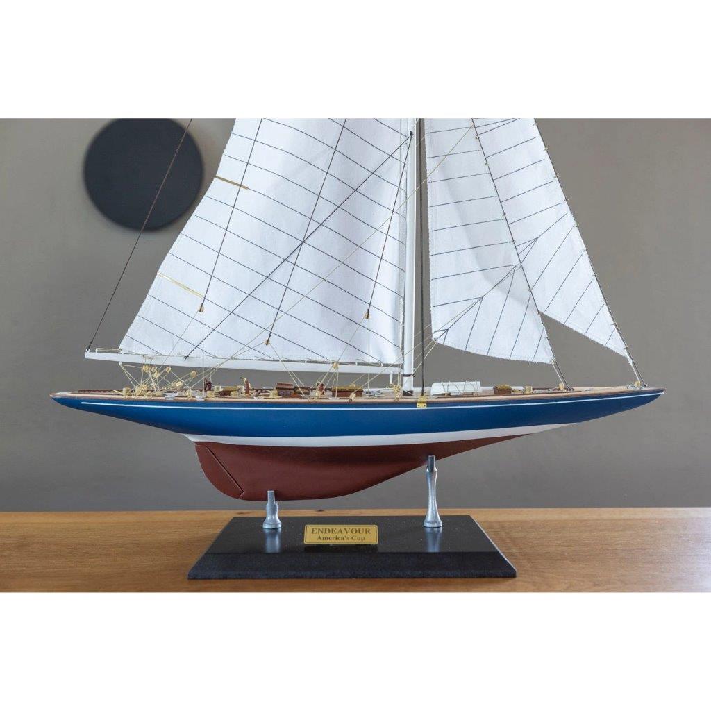 OcCre Endeavour America´s Cup 1934 1/75 528mm
