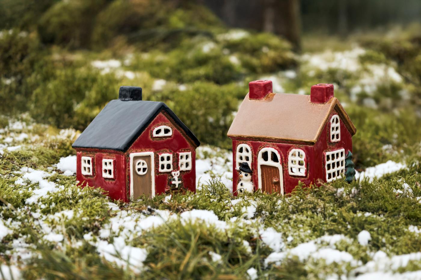 Stillenat - Christmas house - House lantern - Lantern Red house with sled - 5