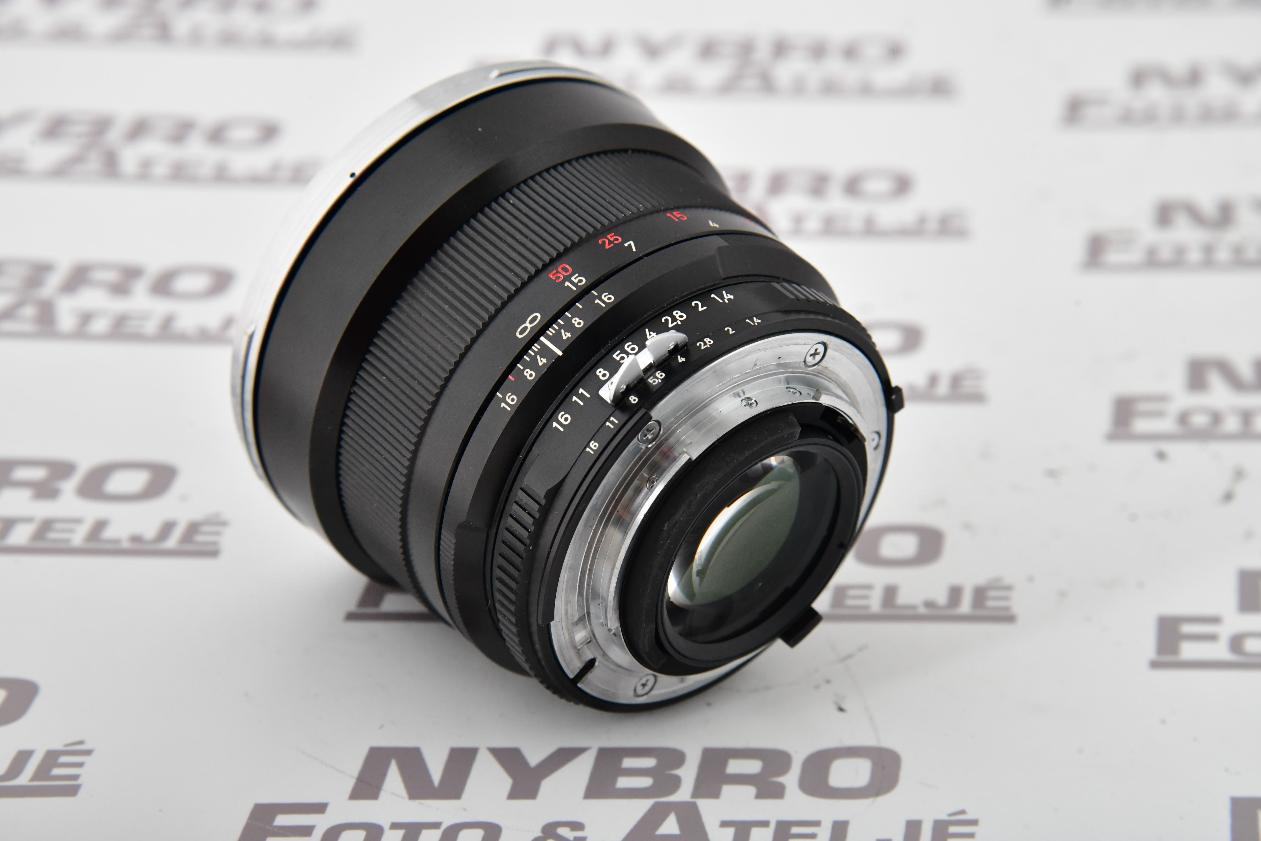 Zeiss Planar T* 85/1,4 ZF for Nikon - 2