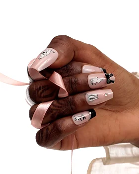 Moomin Press-on Nails - Pink Noir