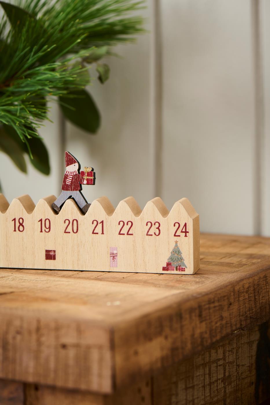 Julkalender - Kalender med gående tomte 1-24  - 2