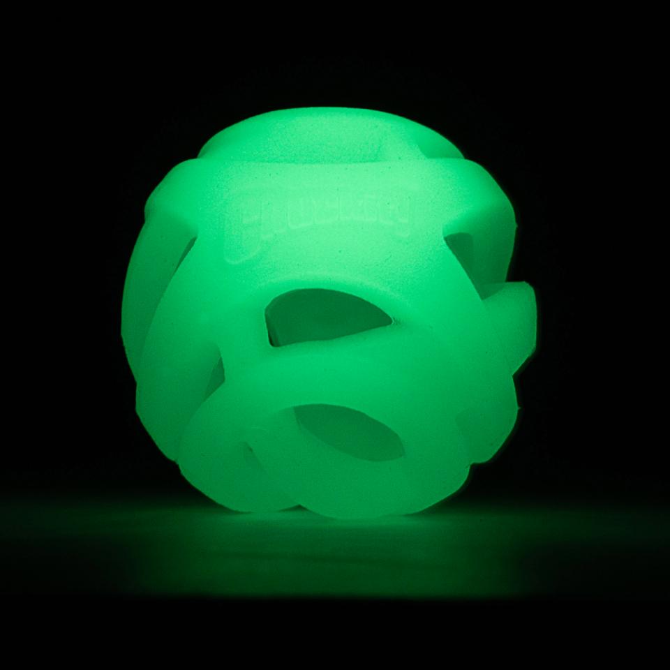 Hundleksak CHUCKIT! Max Glow Air Fetch Boll Medium Ø 6,4cm - 2