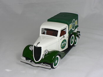 Ford  PIck Up  1934  1:18 Solido