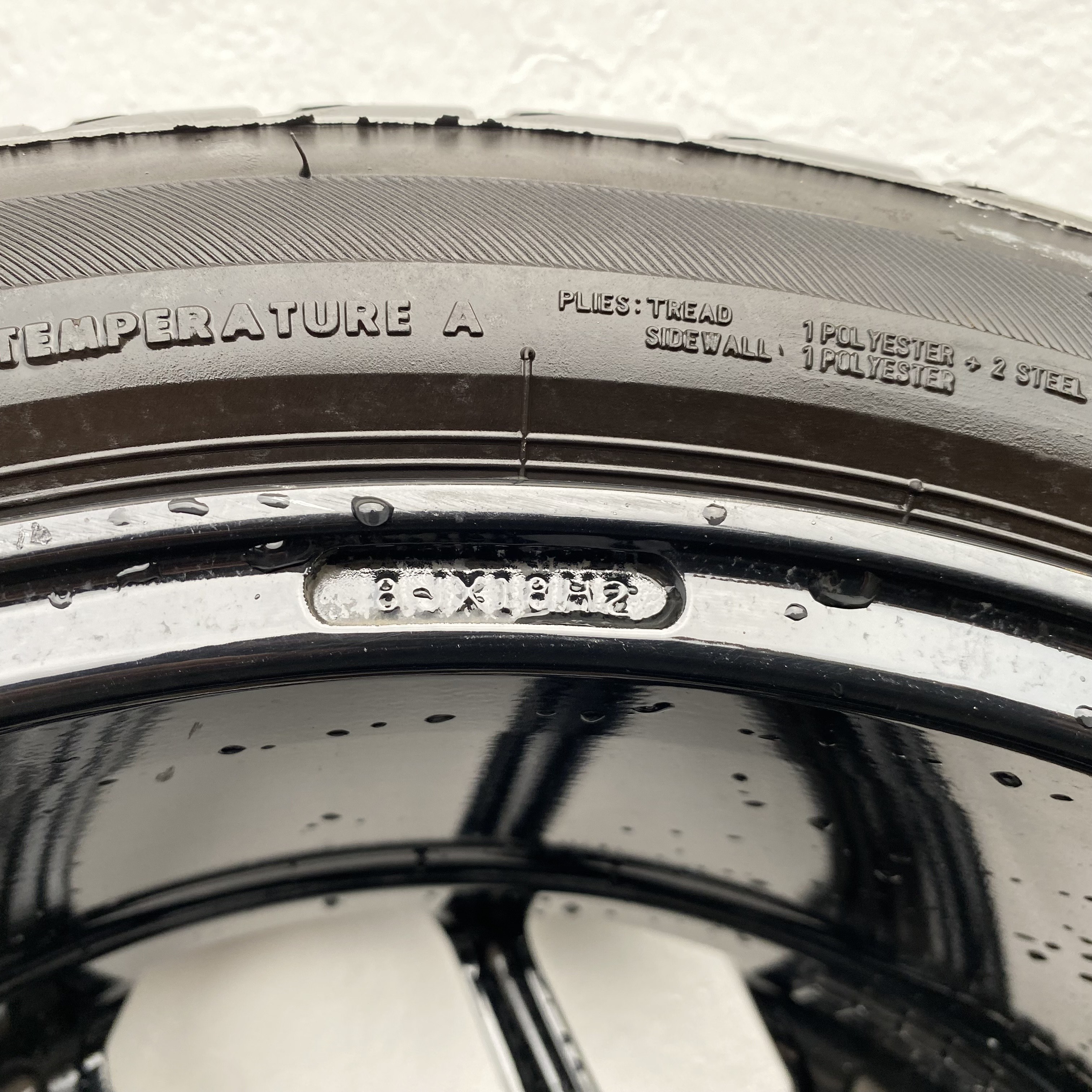 Kompletta Sommarhjul | 18" RVS Black Polish | 5x120 8x18 ET50 65.1 + 225/45 R18 91W MO Bridgestone Turanza T005 | V30-2020 | 6mm | 6mm | 5mm | 5mm - 20
