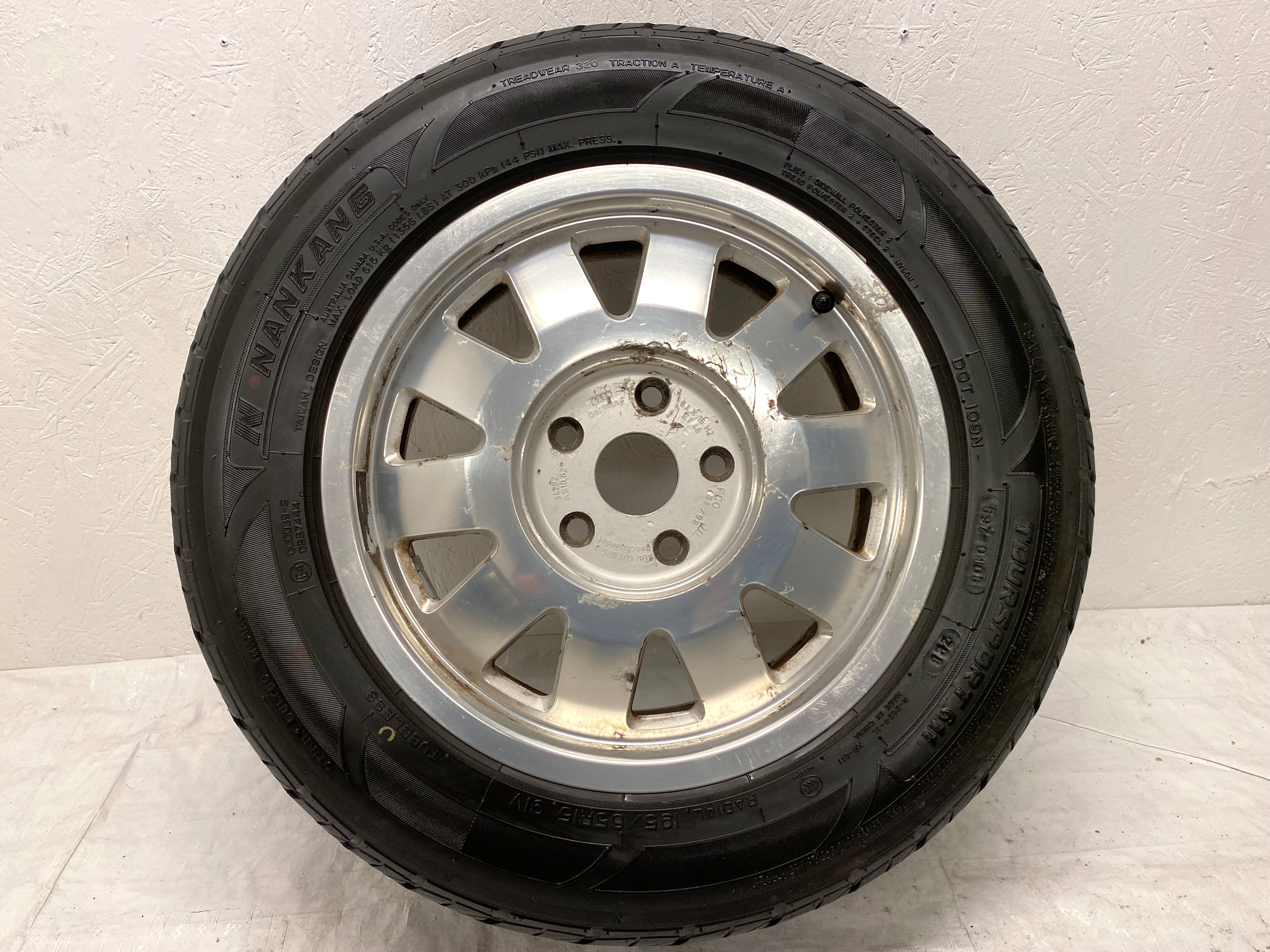 Kompletta Sommarhjul | 15" Audi 60102534282 | 5x112 6x15 ET45 57.1 + 195/65 R15 91V Nankang Toursport 611 | V01-2008 | 4.8mm | 4.8mm | 4.8mm | 4.2mm - 11