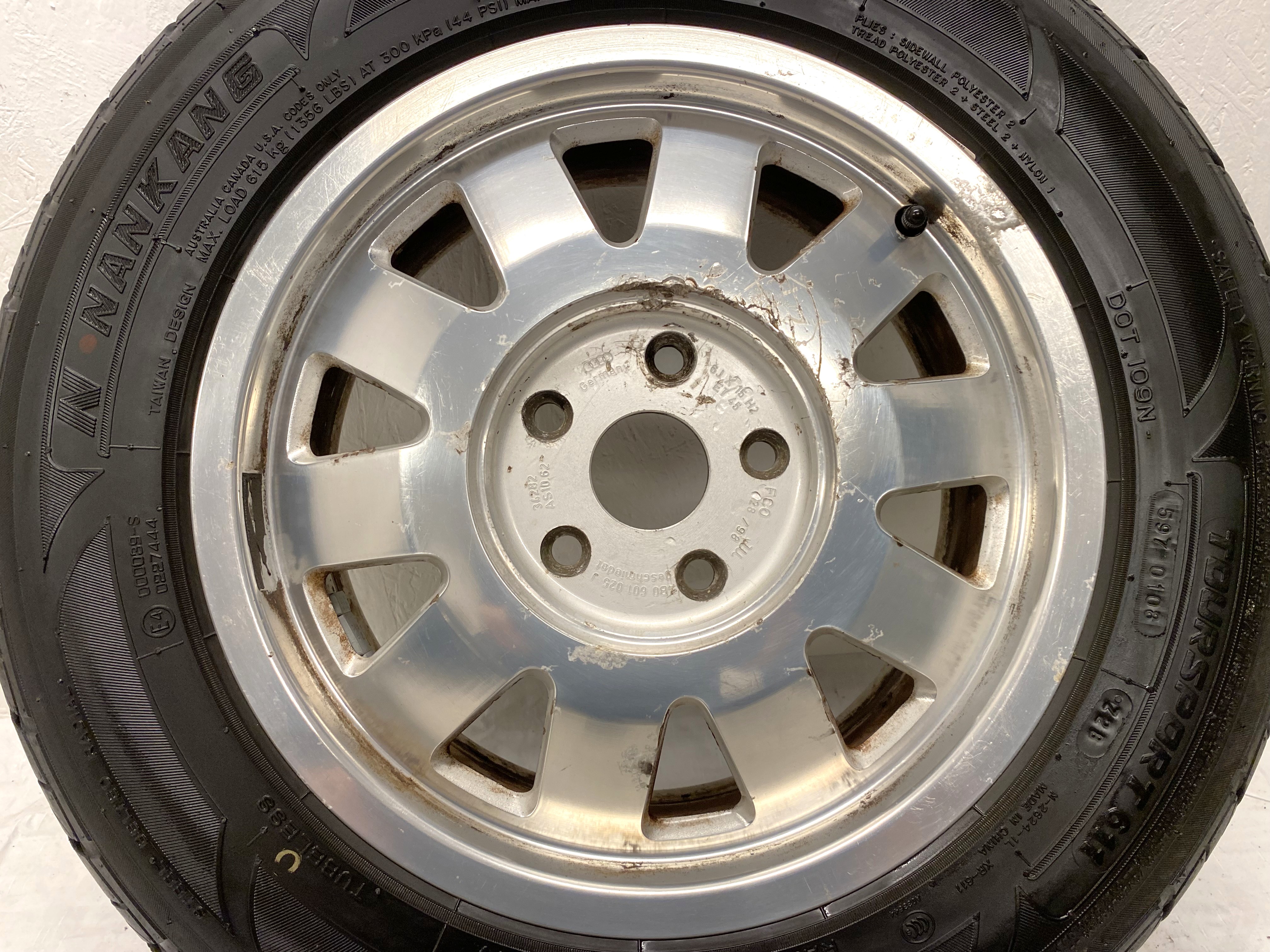 Kompletta Sommarhjul | 15" Audi 60102534282 | 5x112 6x15 ET45 57.1 + 195/65 R15 91V Nankang Toursport 611 | V01-2008 | 4.8mm | 4.8mm | 4.8mm | 4.2mm - 12