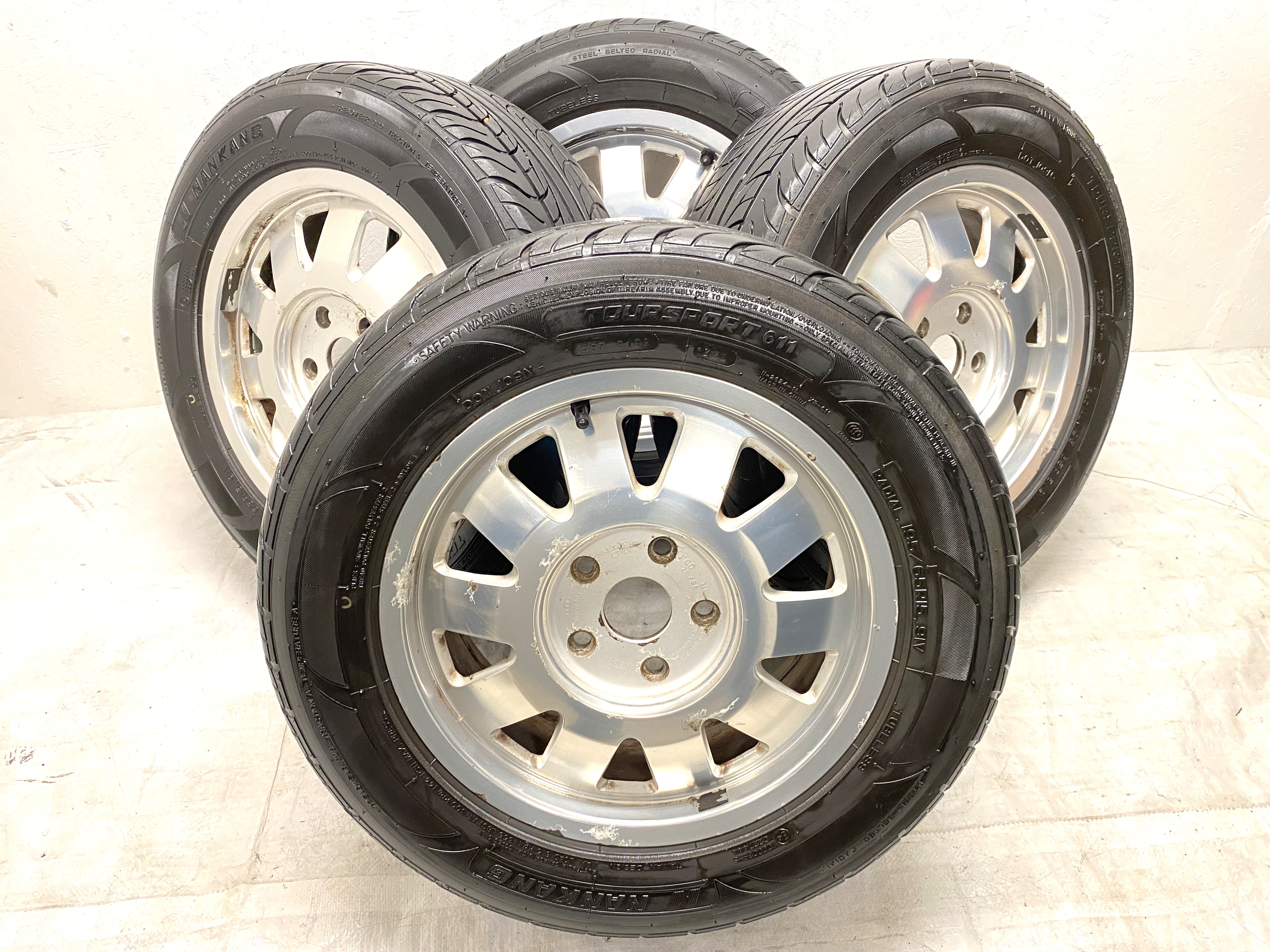Kompletta Sommarhjul | 15" Audi 60102534282 | 5x112 6x15 ET45 57.1 + 195/65 R15 91V Nankang Toursport 611 | V01-2008 | 4.8mm | 4.8mm | 4.8mm | 4.2mm