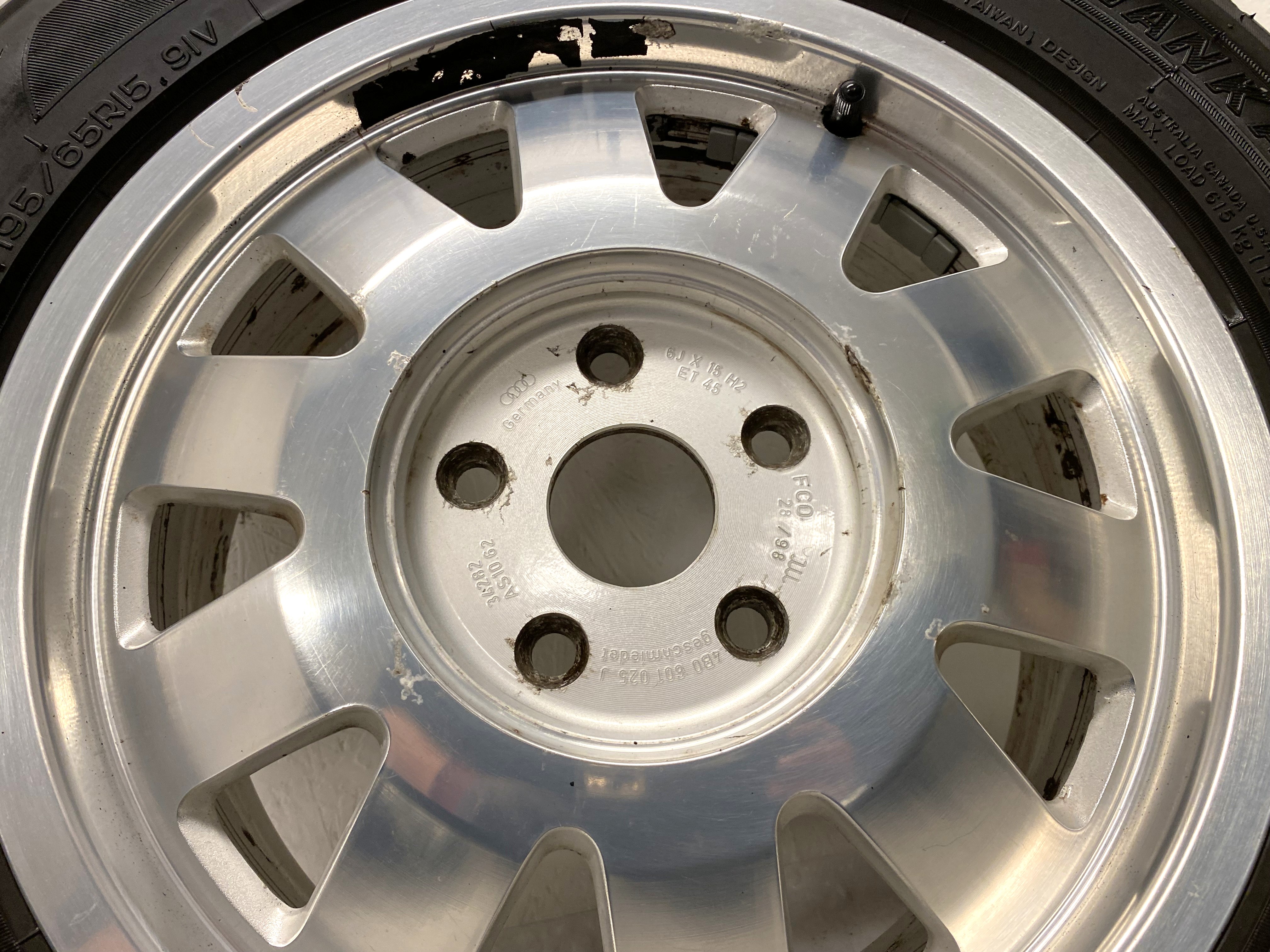 Kompletta Sommarhjul | 15" Audi 60102534282 | 5x112 6x15 ET45 57.1 + 195/65 R15 91V Nankang Toursport 611 | V01-2008 | 4.8mm | 4.8mm | 4.8mm | 4.2mm - 7