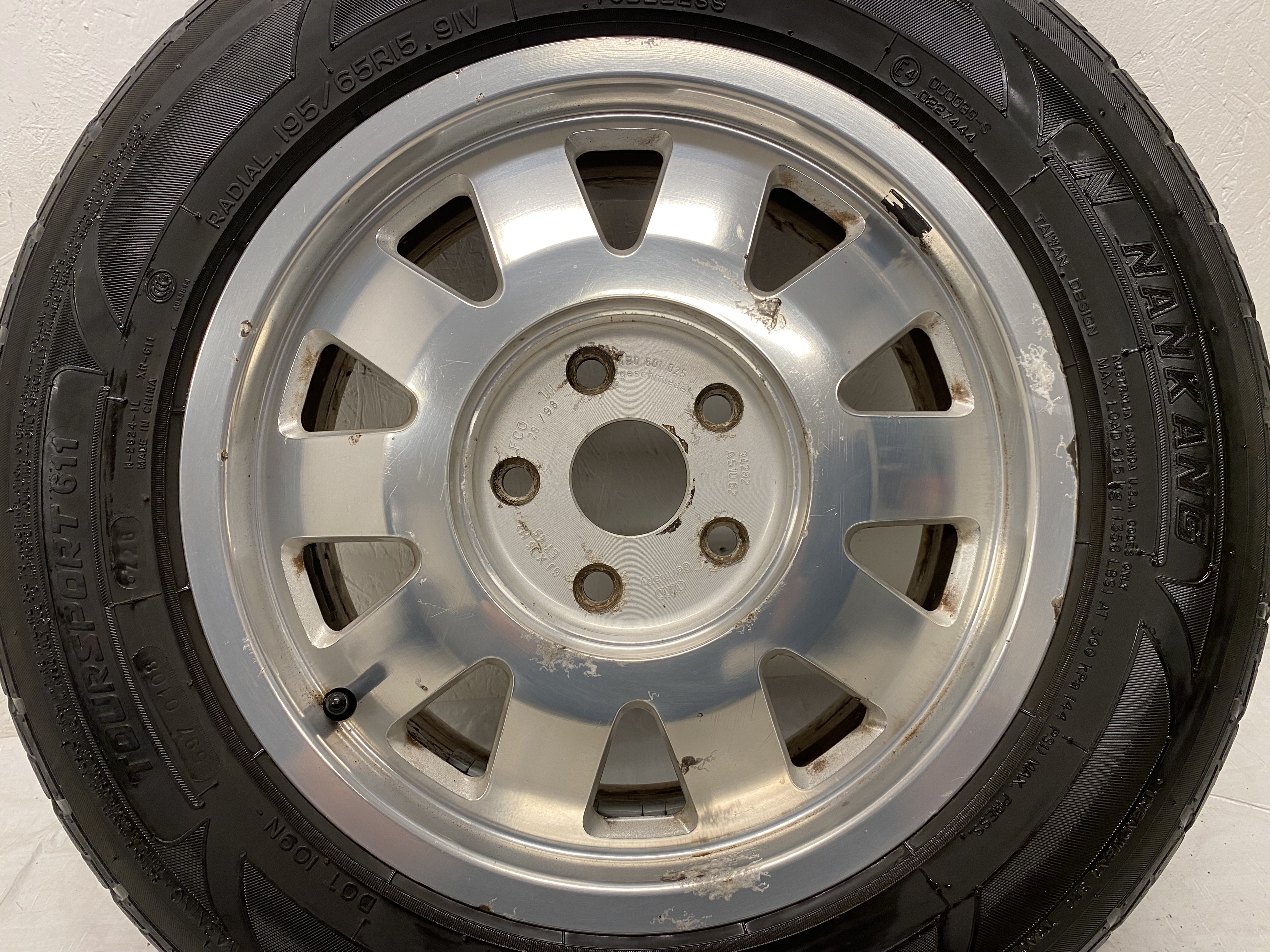Kompletta Sommarhjul | 15" Audi 60102534282 | 5x112 6x15 ET45 57.1 + 195/65 R15 91V Nankang Toursport 611 | V01-2008 | 4.8mm | 4.8mm | 4.8mm | 4.2mm - 15