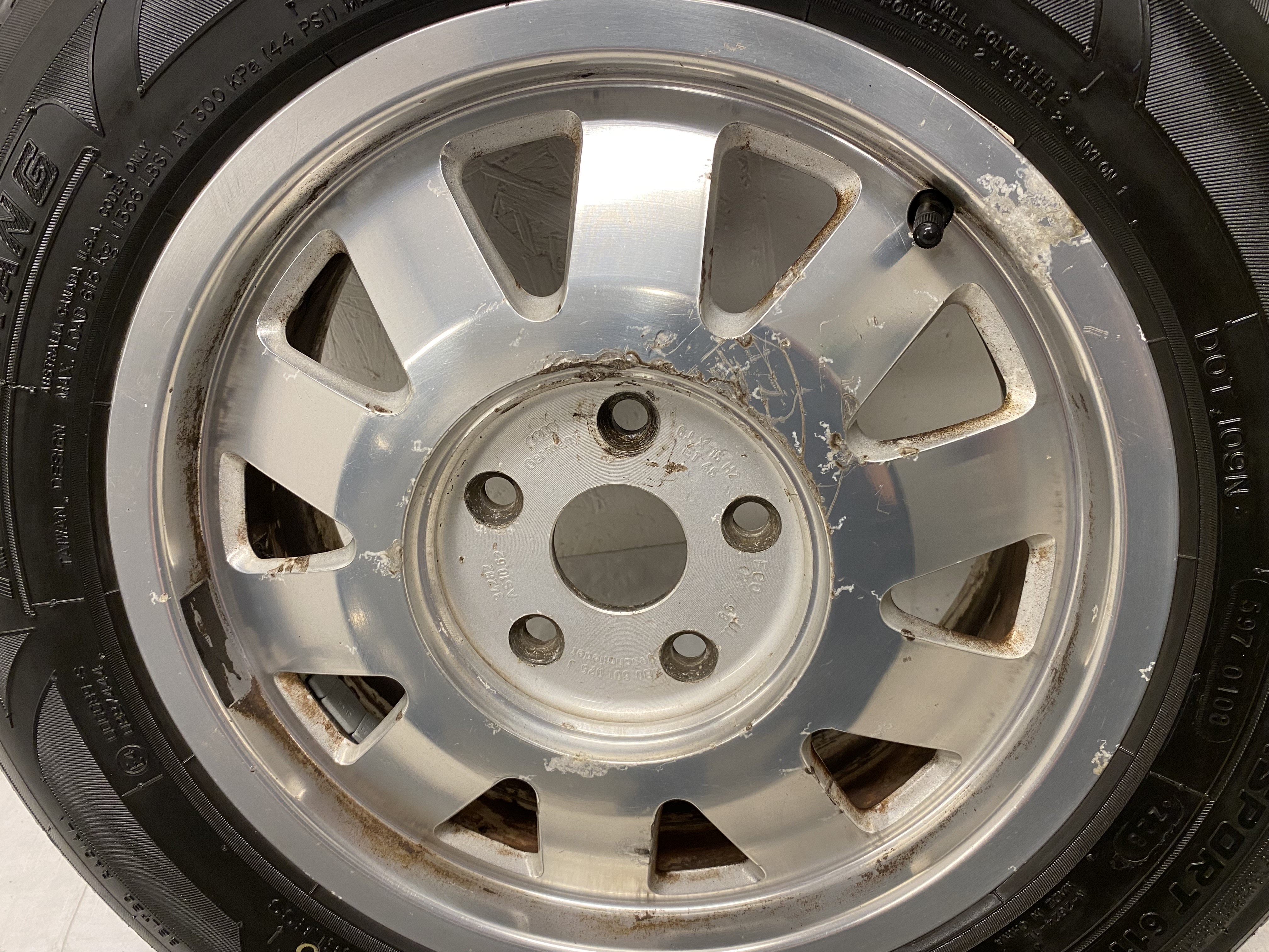 Kompletta Sommarhjul | 15" Audi 60102534282 | 5x112 6x15 ET45 57.1 + 195/65 R15 91V Nankang Toursport 611 | V01-2008 | 4.8mm | 4.8mm | 4.8mm | 4.2mm - 13
