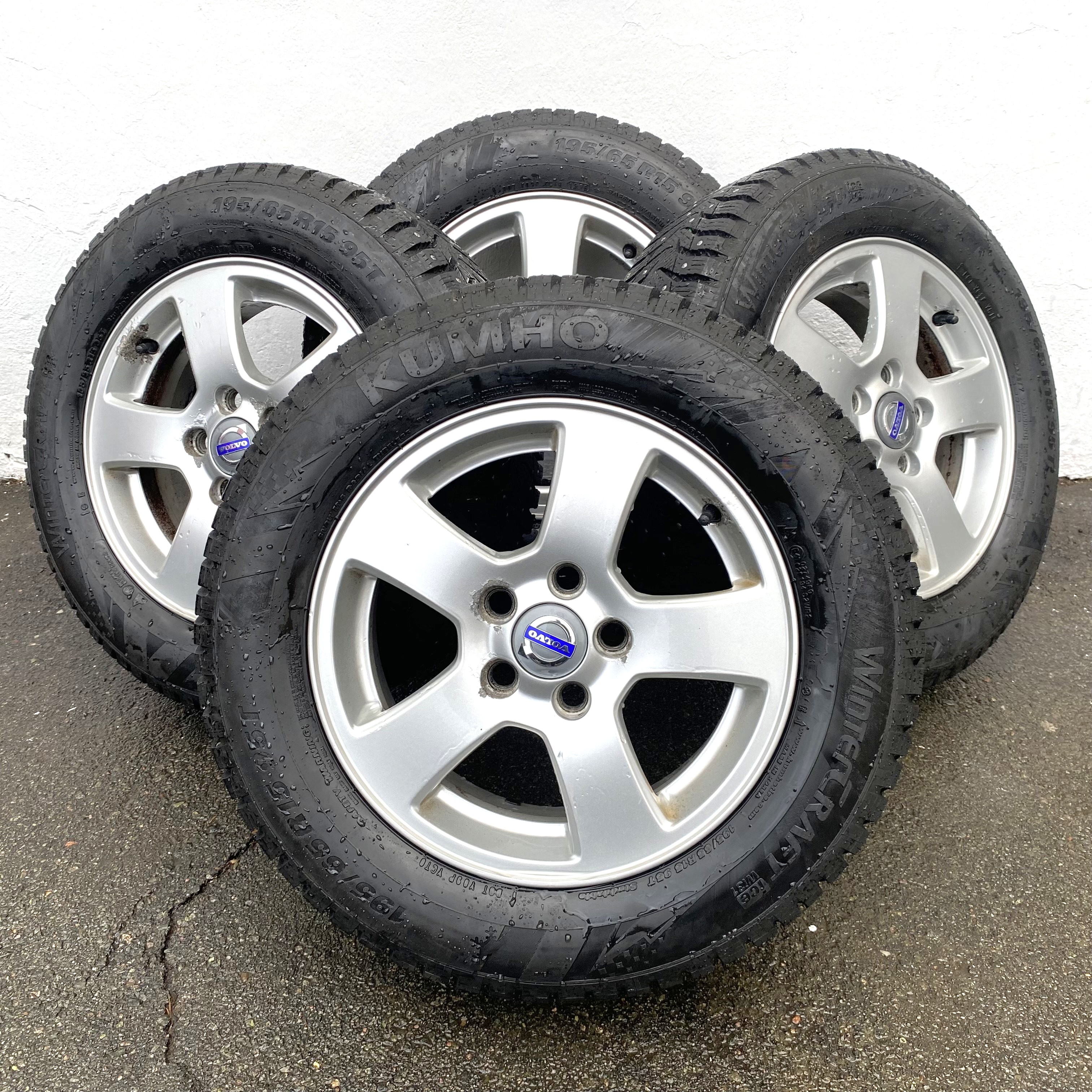 Kompletta Vinterhjul DUBB | 15" VOLVO 30714962 | 5x108 6x15 ET46 63.4 +  195/65 R15 Kumho Winter Craft Ice Wi31 | V14-2016 |8|8|8|8mm
