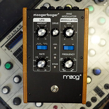 Moog Moogerfooger MF-102 Ring Modulator, beg 