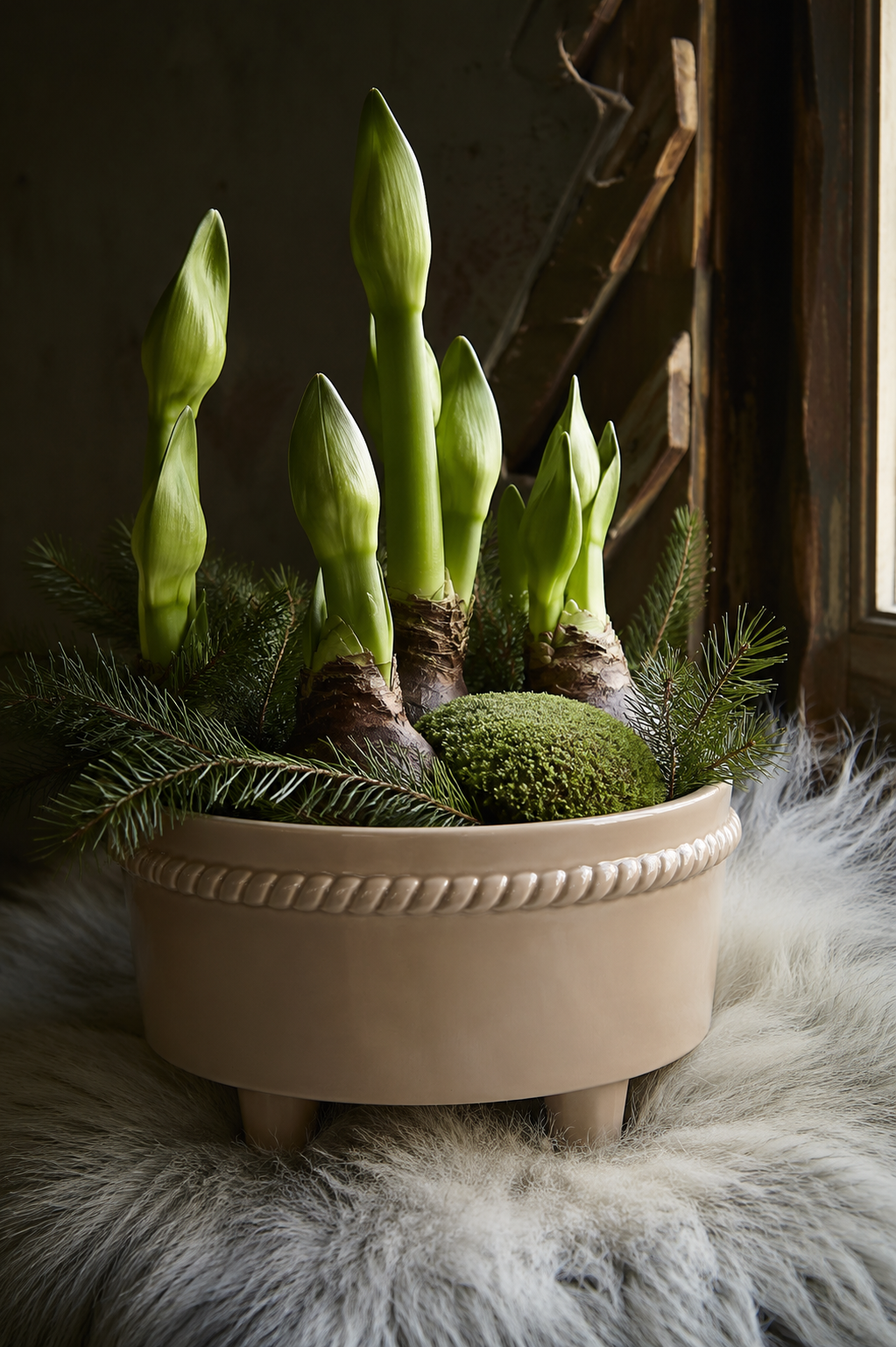 Pot with feets - Beige - 23x12 cm