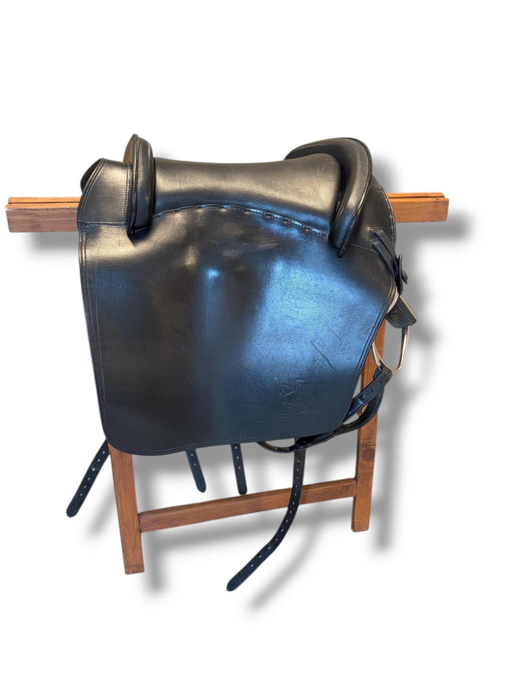 2073. Used - Bent Branderup by Stubben saddle
