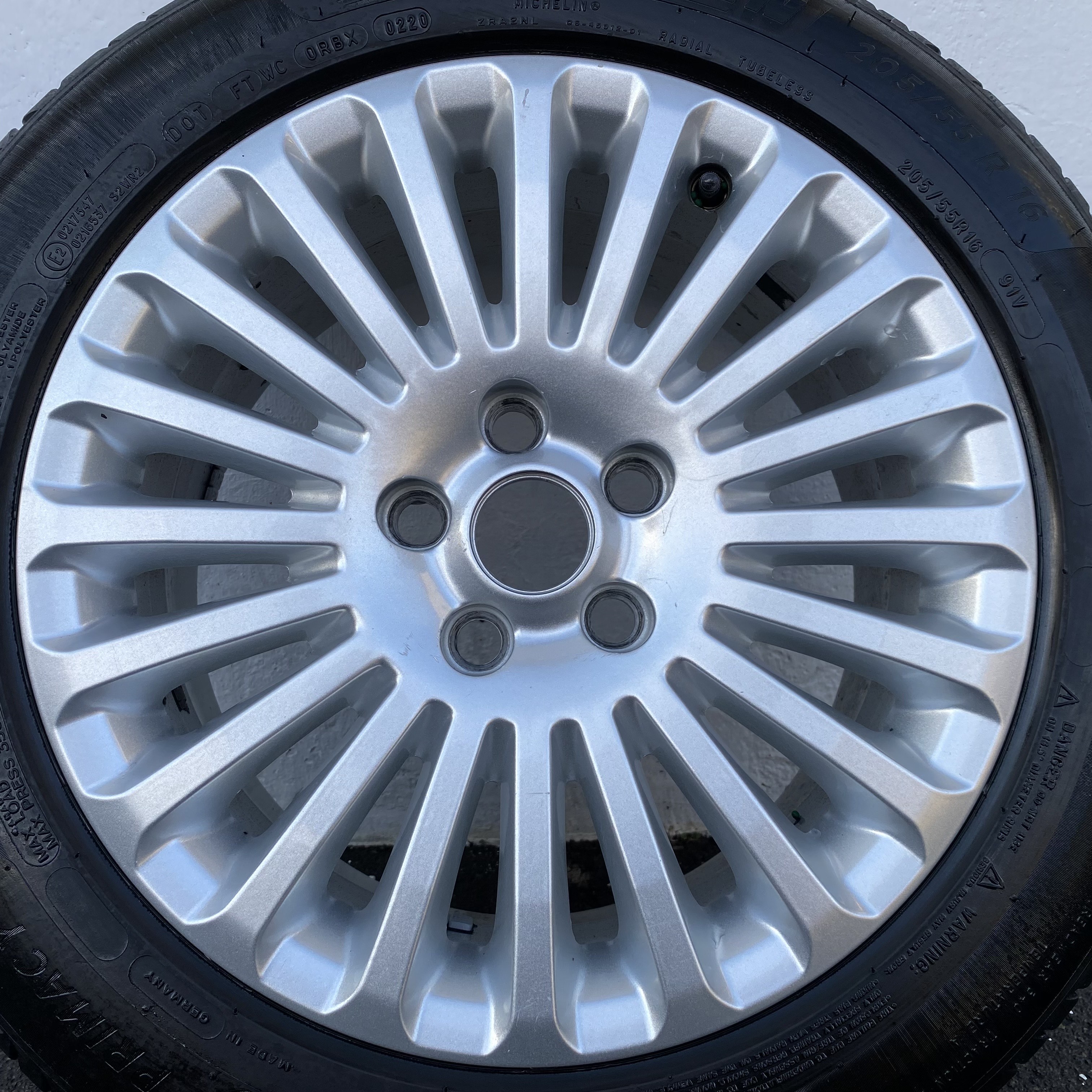 Kompletta Sommarhjul | 16" FORD | 5x108 7x16 ET50 63.4 + 205/55 R16 91V Michelin Primacy 4 | V02-2020 | 5.6mm | 5.6m | 5.2mm | 5.2mm  - 9
