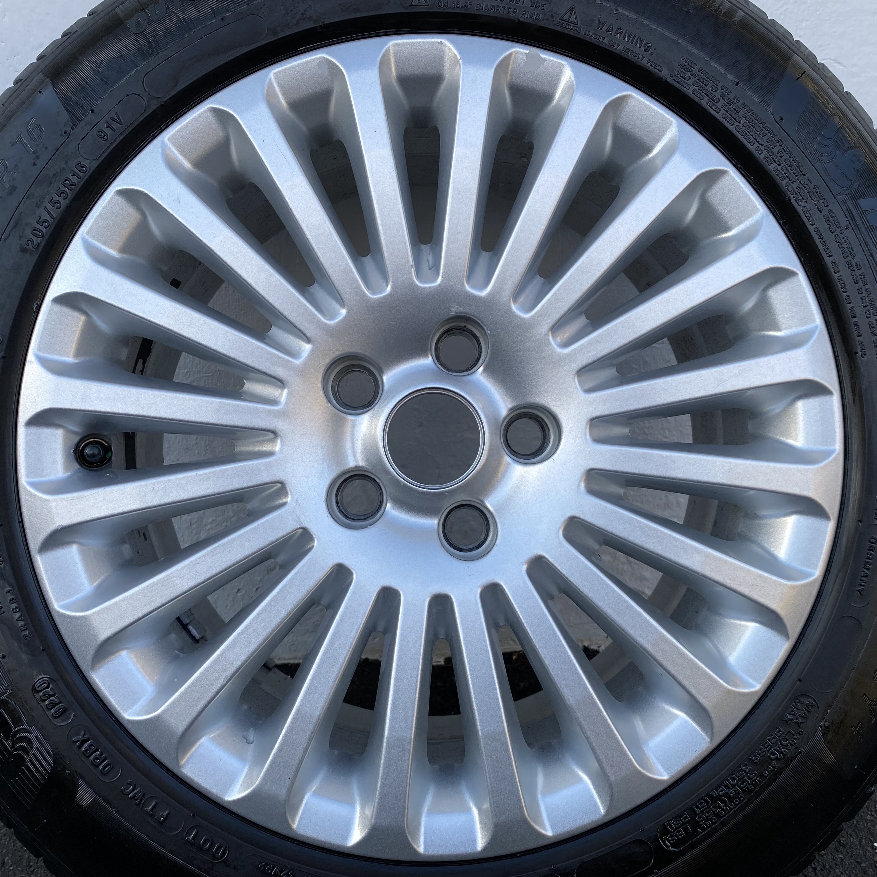 Kompletta Sommarhjul | 16" FORD | 5x108 7x16 ET50 63.4 + 205/55 R16 91V Michelin Primacy 4 | V02-2020 | 5.6mm | 5.6m | 5.2mm | 5.2mm  - 11