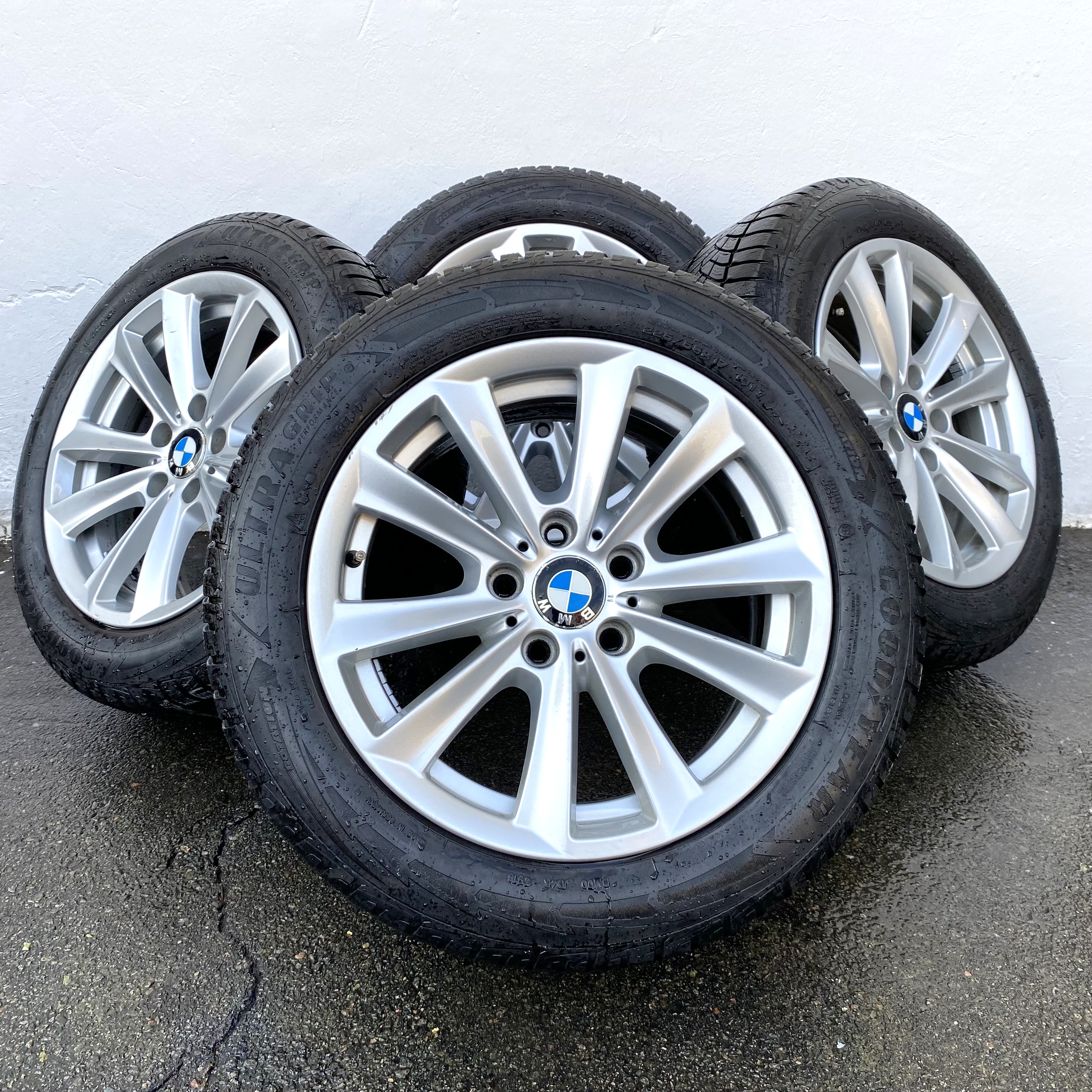 Kompletta Vinterhjul M+S | 17" BMW 6780720 | 5x120 8x17 ET30 72.6 + 225/55 R17 101V Goodyear Ultra Grip Performance GEN-1 | V49-2018 | 6.2mm | 6.2mm | 5.2mm | 5.2mm