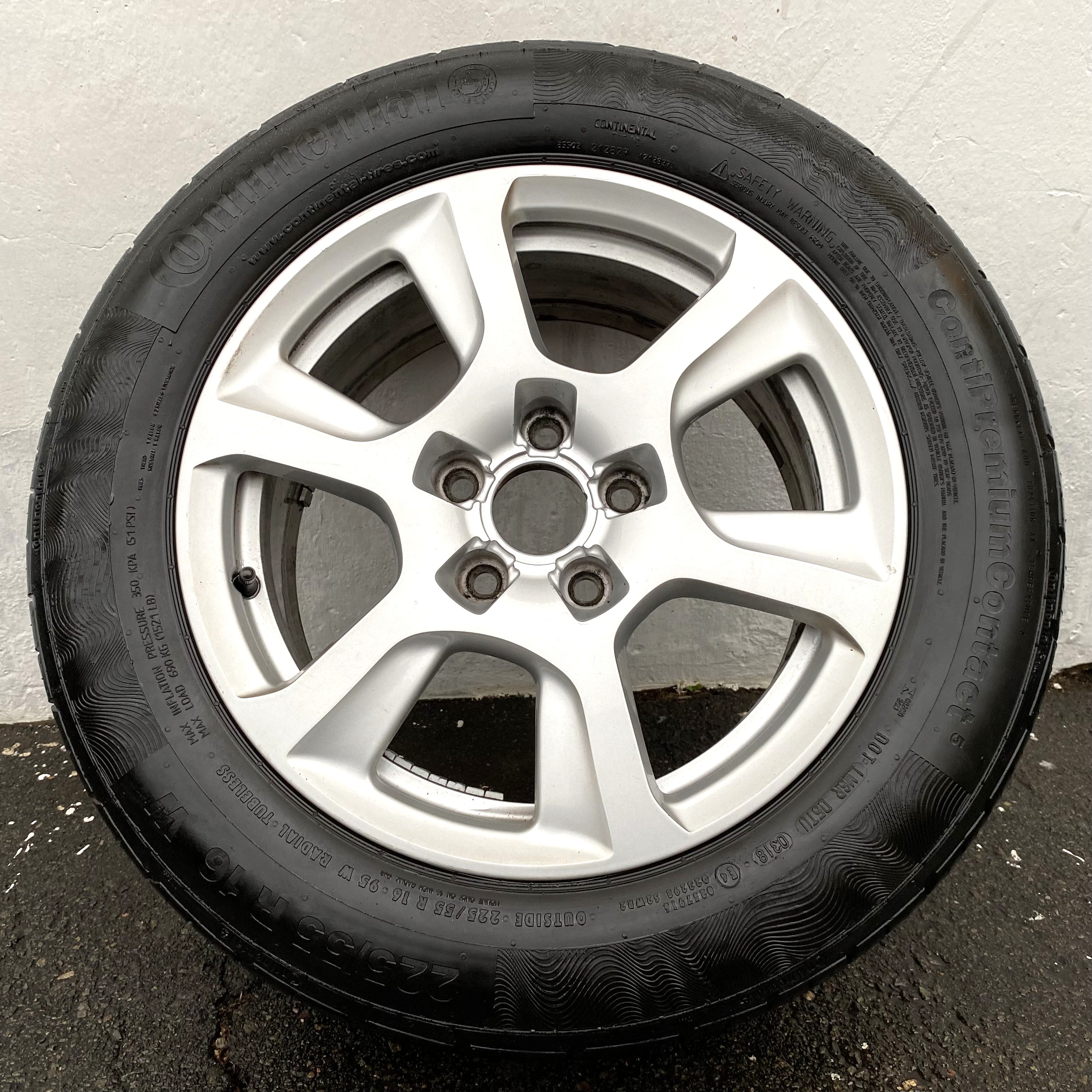 Kompletta Sommarhjul | 16" AUDI A4 8KO601025F | 5x112 7.5x16 ET45 66.6 + 225/55 R16 95W Continental Conti Premium Contact 5 | V03-2018 | 5.3mm | 5.3m | 5.1mm | 5.1mm  - 8