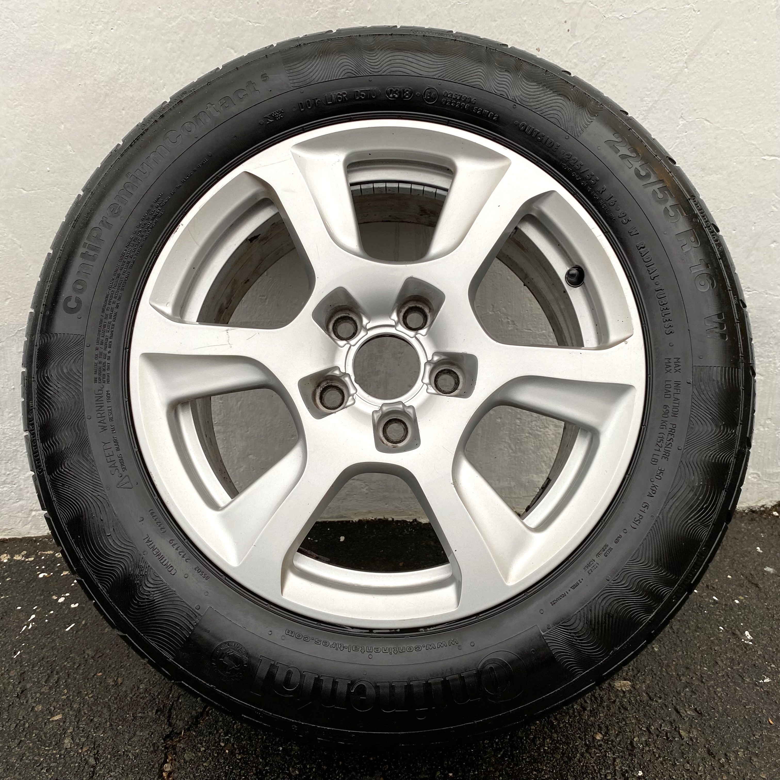 Kompletta Sommarhjul | 16" AUDI A4 8KO601025F | 5x112 7.5x16 ET45 66.6 + 225/55 R16 95W Continental Conti Premium Contact 5 | V03-2018 | 5.3mm | 5.3m | 5.1mm | 5.1mm  - 16