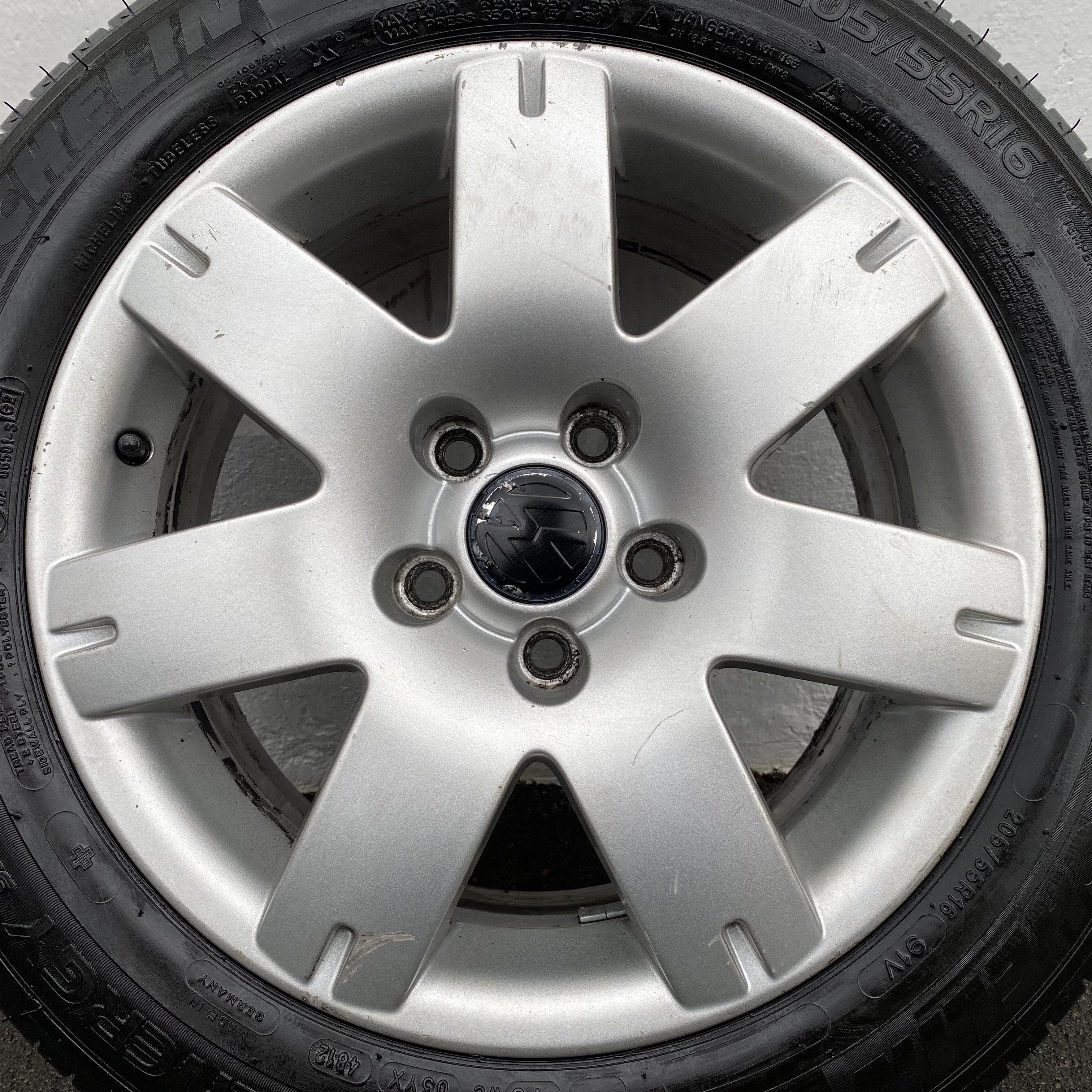 Kompletta Sommarhjul | 16" VW Passat 7 Spoke 3B0601025L | 5x112 7x16 ET37 57.1 + 205/55 R16 91V Michelin Energy Saver | V48-2012 | 4.3mm | 4.3m | 3.2mm | 3.2mm  - 16