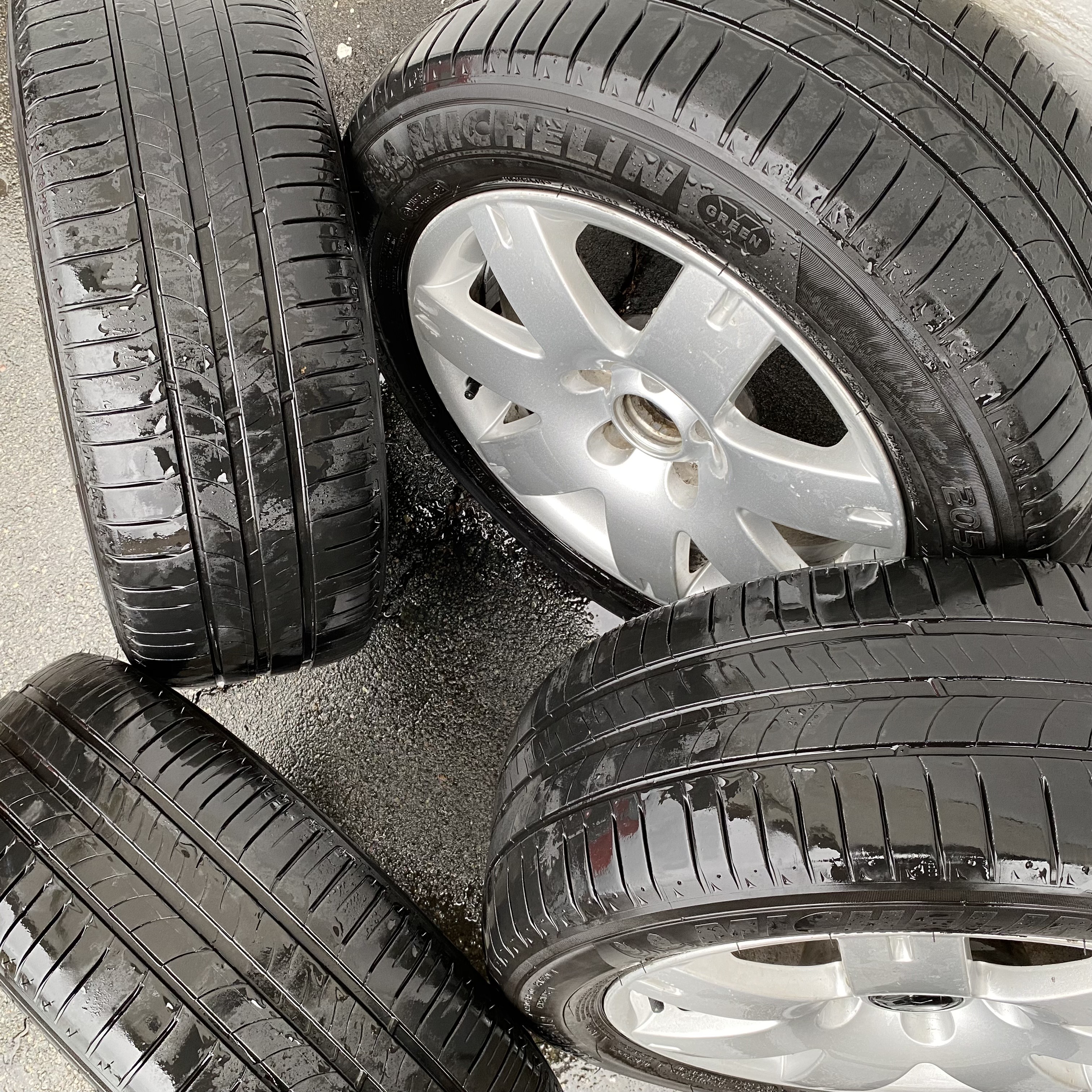 Kompletta Sommarhjul | 16" VW Passat 7 Spoke 3B0601025L | 5x112 7x16 ET37 57.1 + 205/55 R16 91V Michelin Energy Saver | V48-2012 | 4.3mm | 4.3m | 3.2mm | 3.2mm  - 5