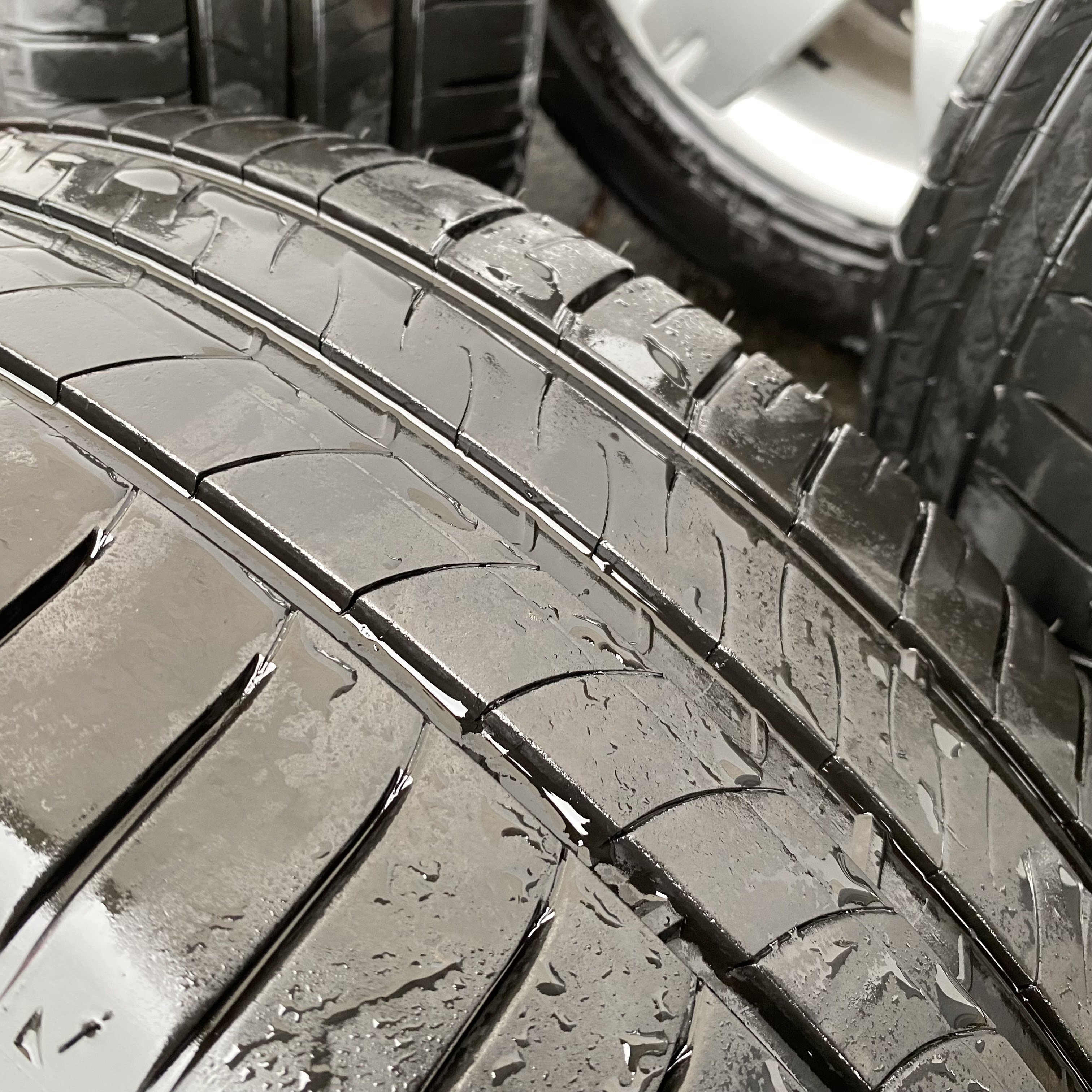 Kompletta Sommarhjul | 16" VW Passat 7 Spoke 3B0601025L | 5x112 7x16 ET37 57.1 + 205/55 R16 91V Michelin Energy Saver | V48-2012 | 4.3mm | 4.3m | 3.2mm | 3.2mm  - 6