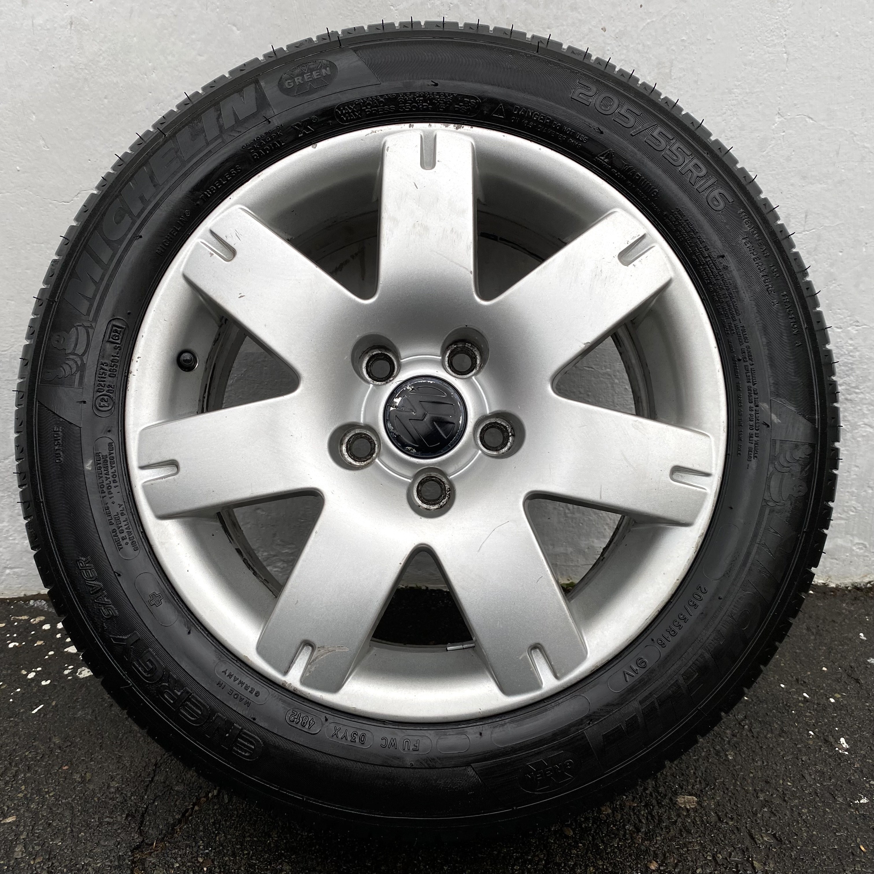 Kompletta Sommarhjul | 16" VW Passat 7 Spoke 3B0601025L | 5x112 7x16 ET37 57.1 + 205/55 R16 91V Michelin Energy Saver | V48-2012 | 4.3mm | 4.3m | 3.2mm | 3.2mm  - 15
