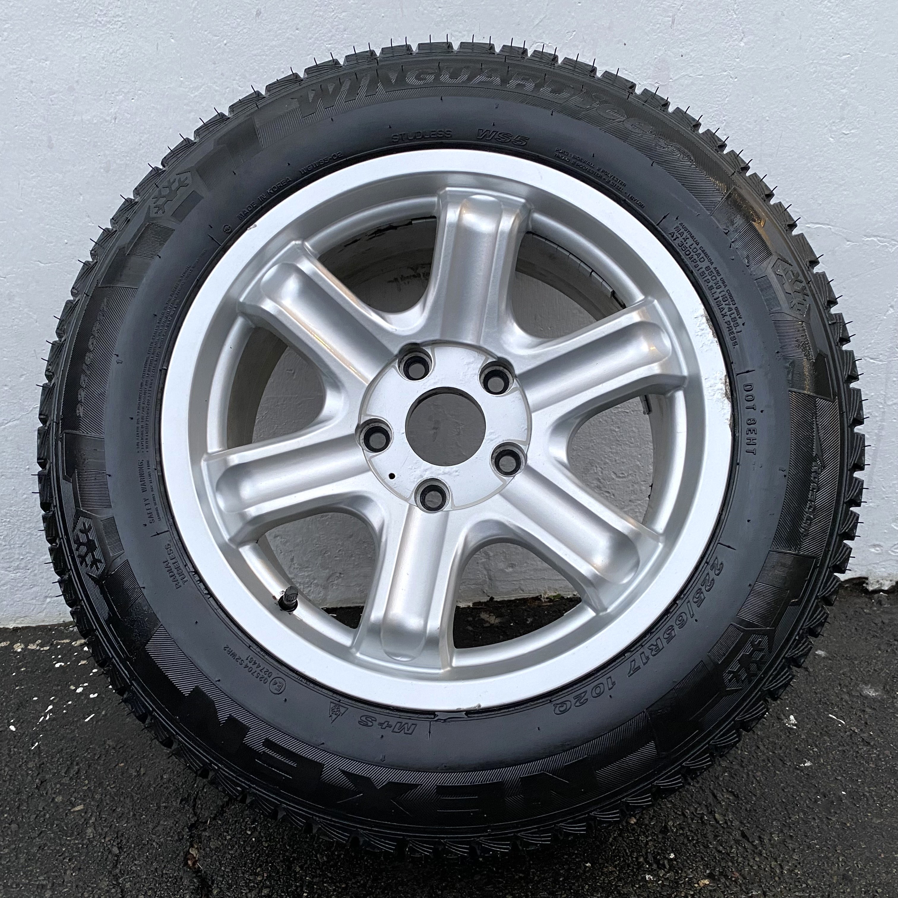 Kompletta Vinterhjul M+S | 17" Fiat Freemont | 5x127 8x17 ET36 71.5 + 225/65 R17 102Q Nexen Winguard Ice SUV | V20-2022 | 9mm | 9mm | 9mm | 9mm - 13