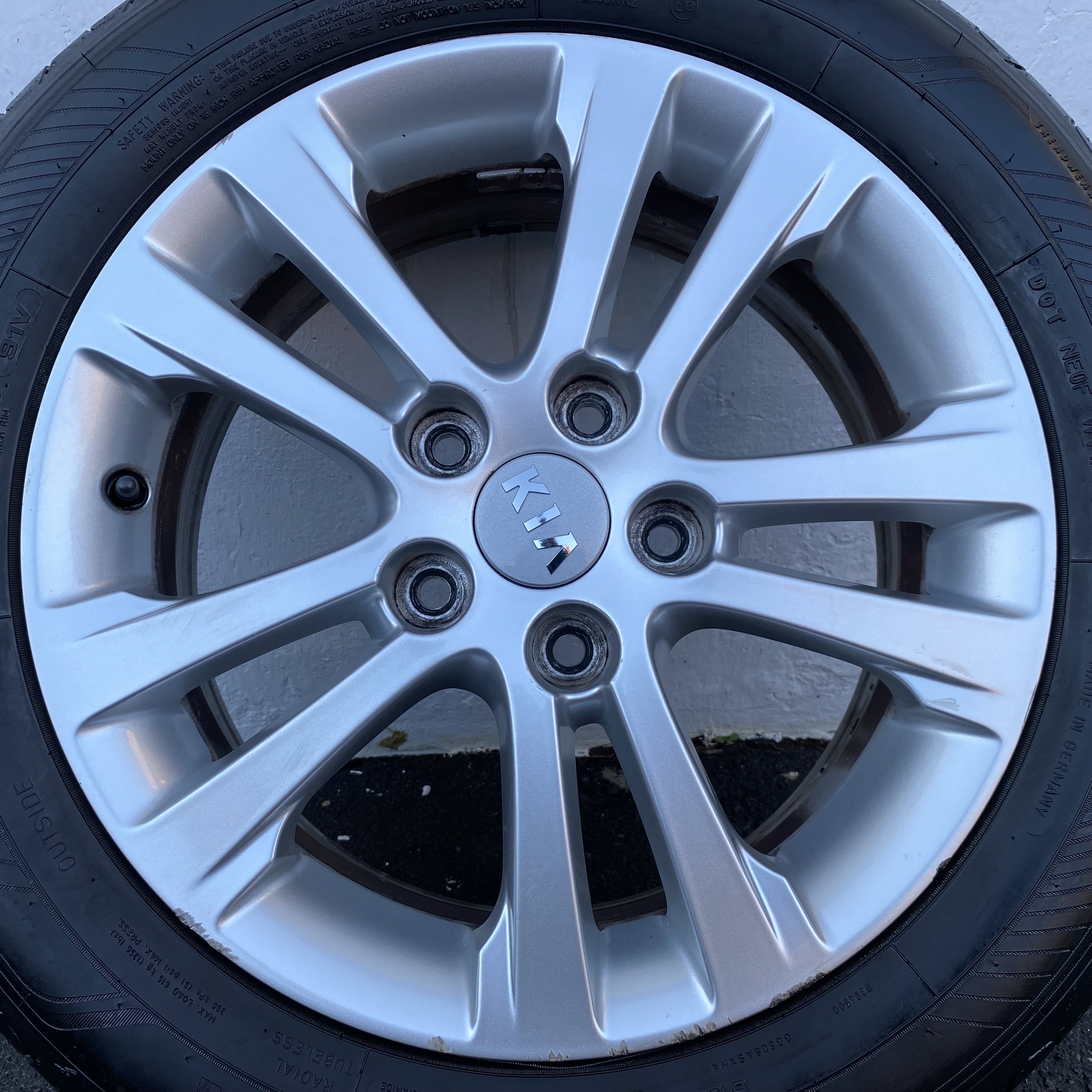 Kompletta Sommarhjul | 16" KIA CEED 52910A2220 | 5x114.3 6.5x16 ET50 67.1 + 2 st 205/55 R16 91V Goodyear Efficient Grip Performance 2 | V46-2021 | 7mm | 7mm + 2 st 205/55 R16 91V Goodyear Efficient Grip Performance  | V01-2019 | 3.5mm | 3.5mm - 15