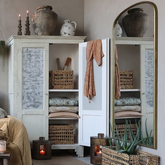 Franskt Linneskåp - Antique Creme