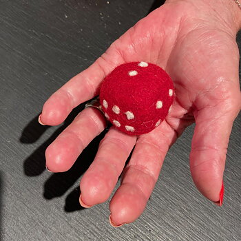 Färgglada tärningar av Ull