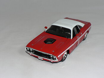 Dodge Challenger RT 1970   1:24  Maisto