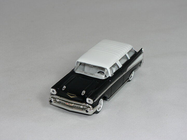 Chevrolet Nomad  1957   1:43  Road Legends