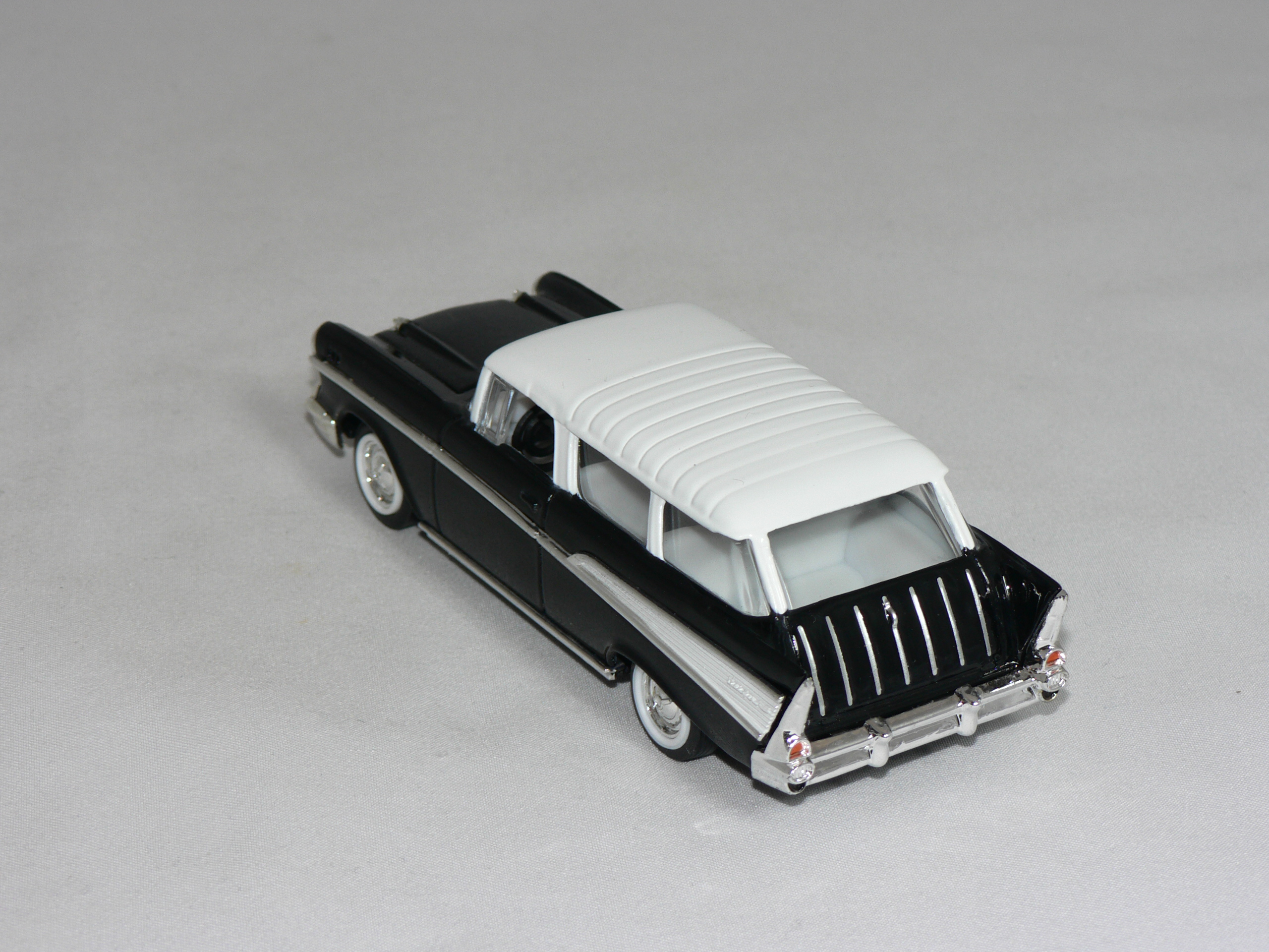 Chevrolet Nomad  1957   1:43  Road Legends - 2