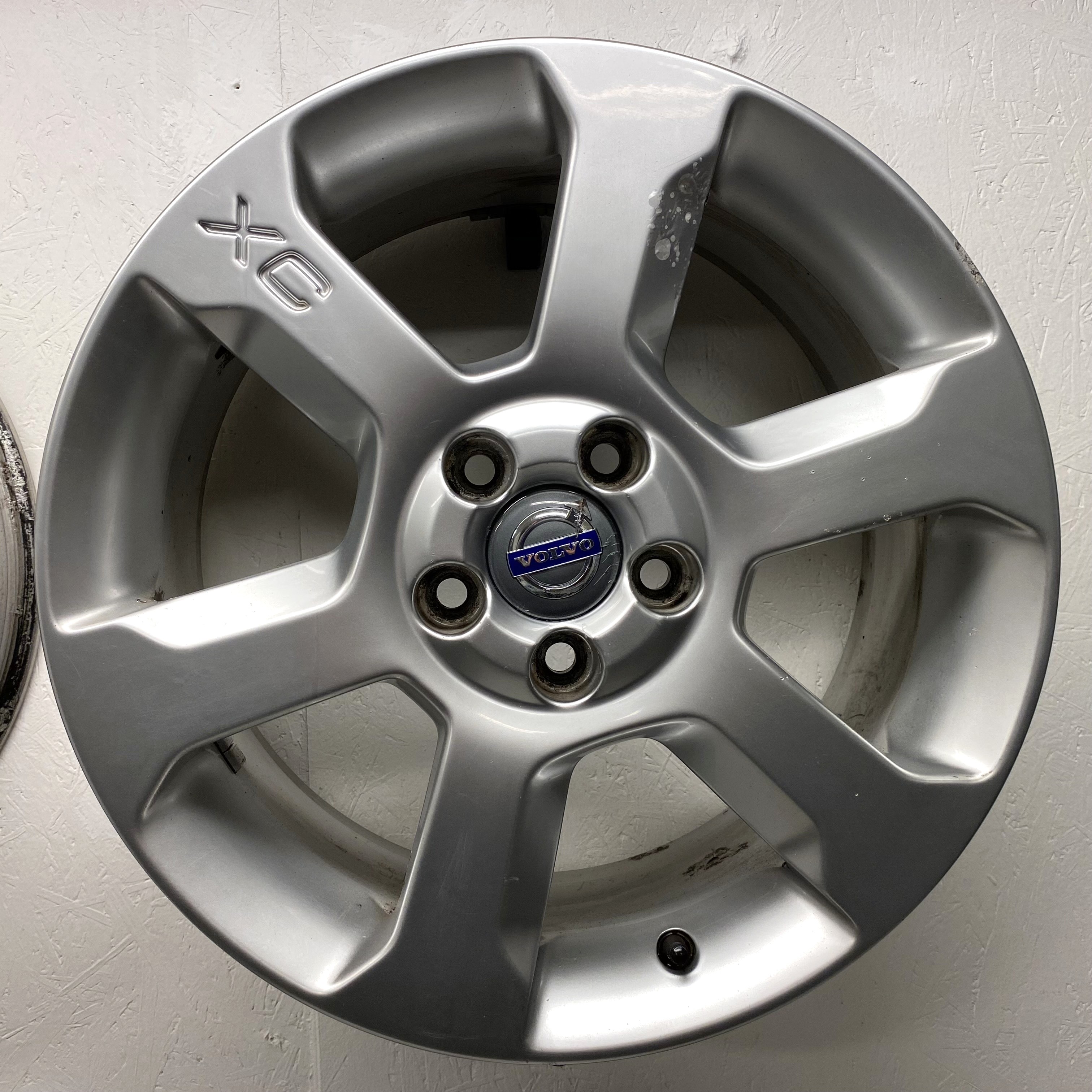 BEGAGNAT | 4 st | 17" VOLVO SARGAS XC70 Alufälgar 30714025 | 5x108 7.5x17 ET55 63.4 - 5